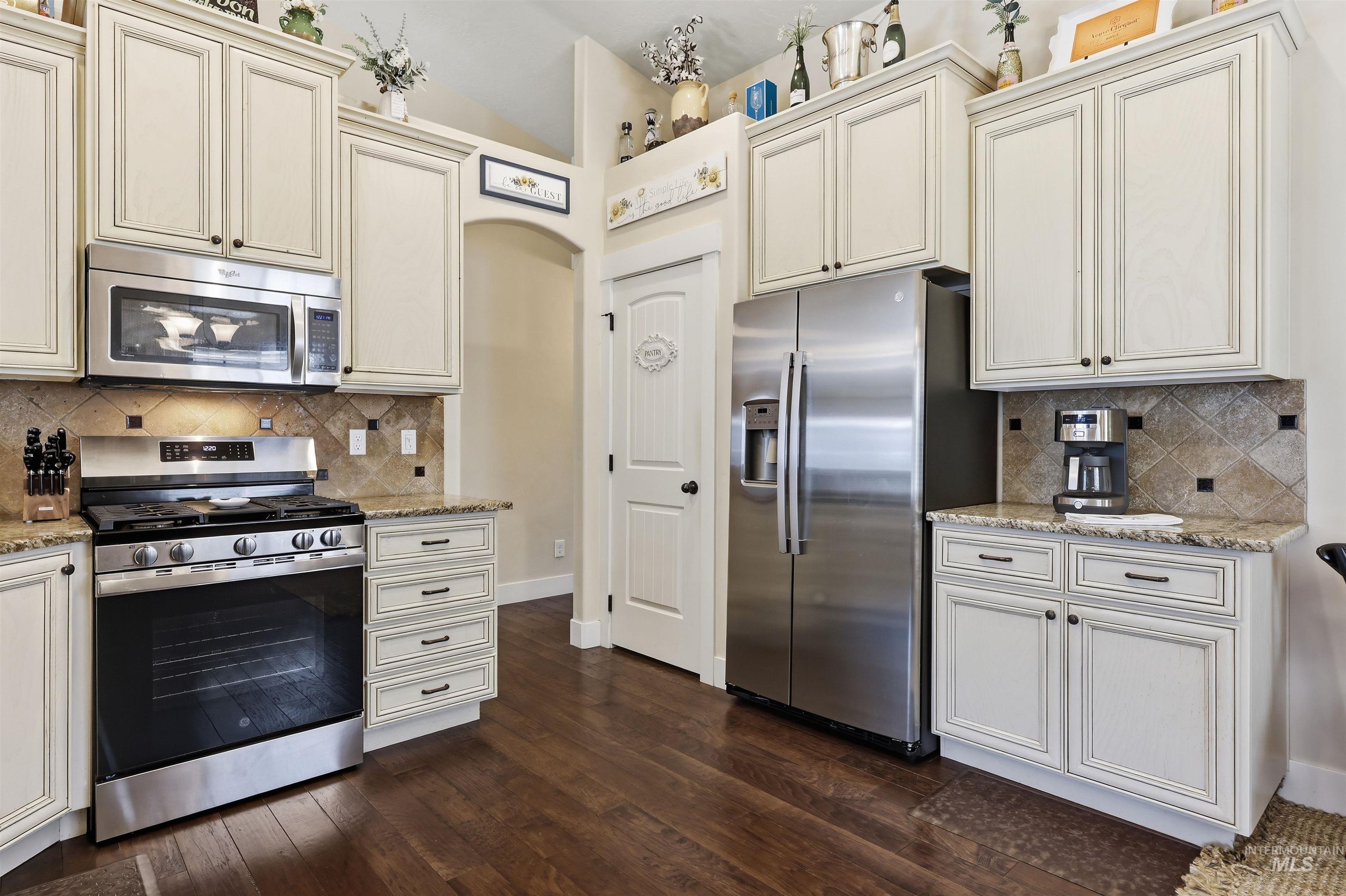 5159 W Brunmier, Eagle, Idaho 83616, 3 Bedrooms, 2 Bathrooms, Residential For Sale, Price $529,900, 98995153