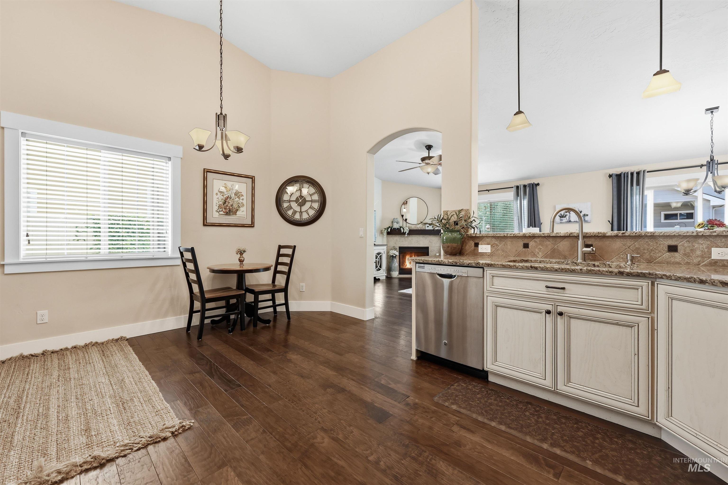 5159 W Brunmier, Eagle, Idaho 83616, 3 Bedrooms, 2 Bathrooms, Residential For Sale, Price $529,900, 98995153