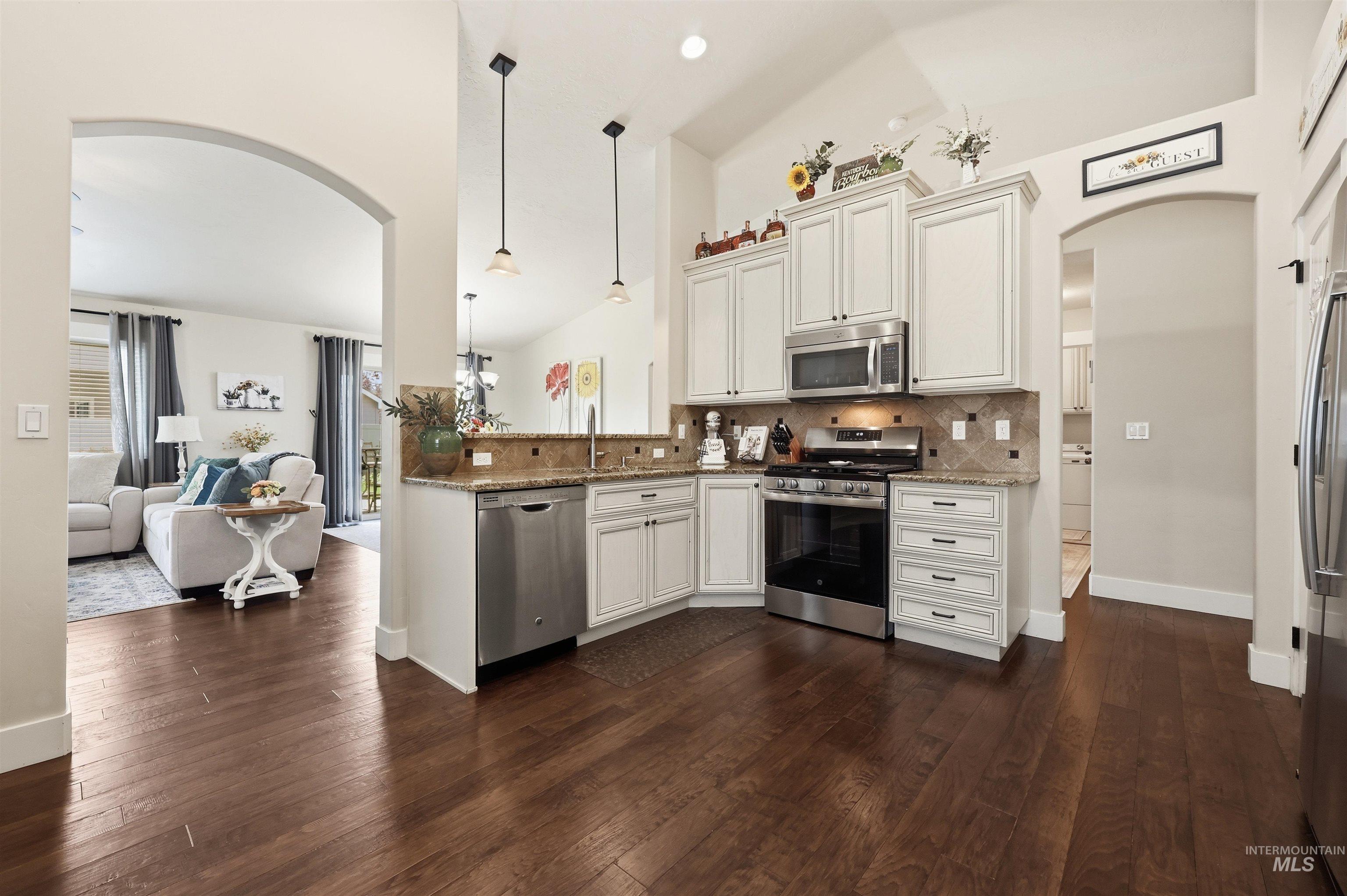 5159 W Brunmier, Eagle, Idaho 83616, 3 Bedrooms, 2 Bathrooms, Residential For Sale, Price $529,900, 98995153