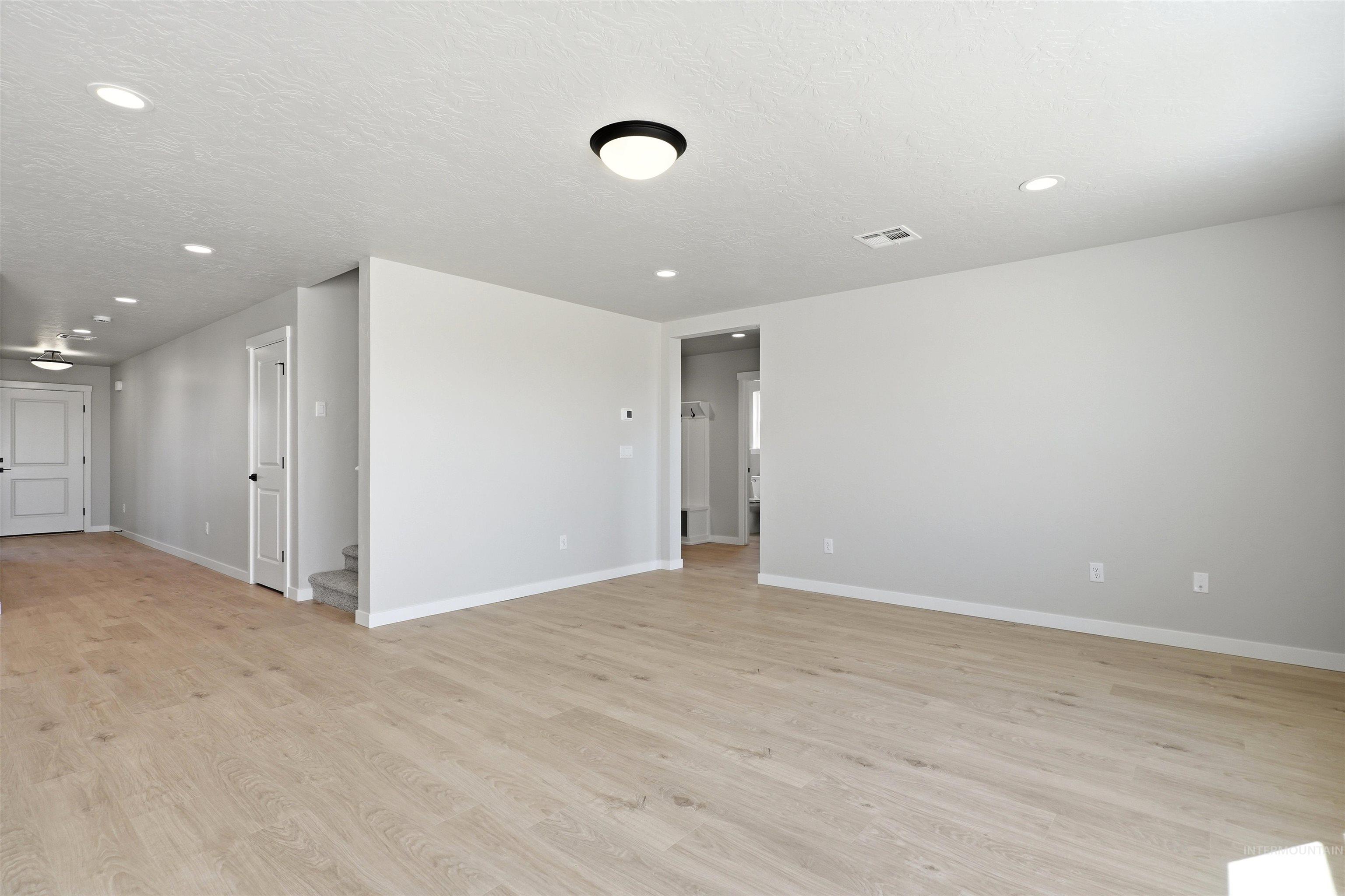 4317 Solitude way, Nampa, Idaho 83687, 5 Bedrooms, 3 Bathrooms, Residential For Sale, Price $539,990,MLS 98995156