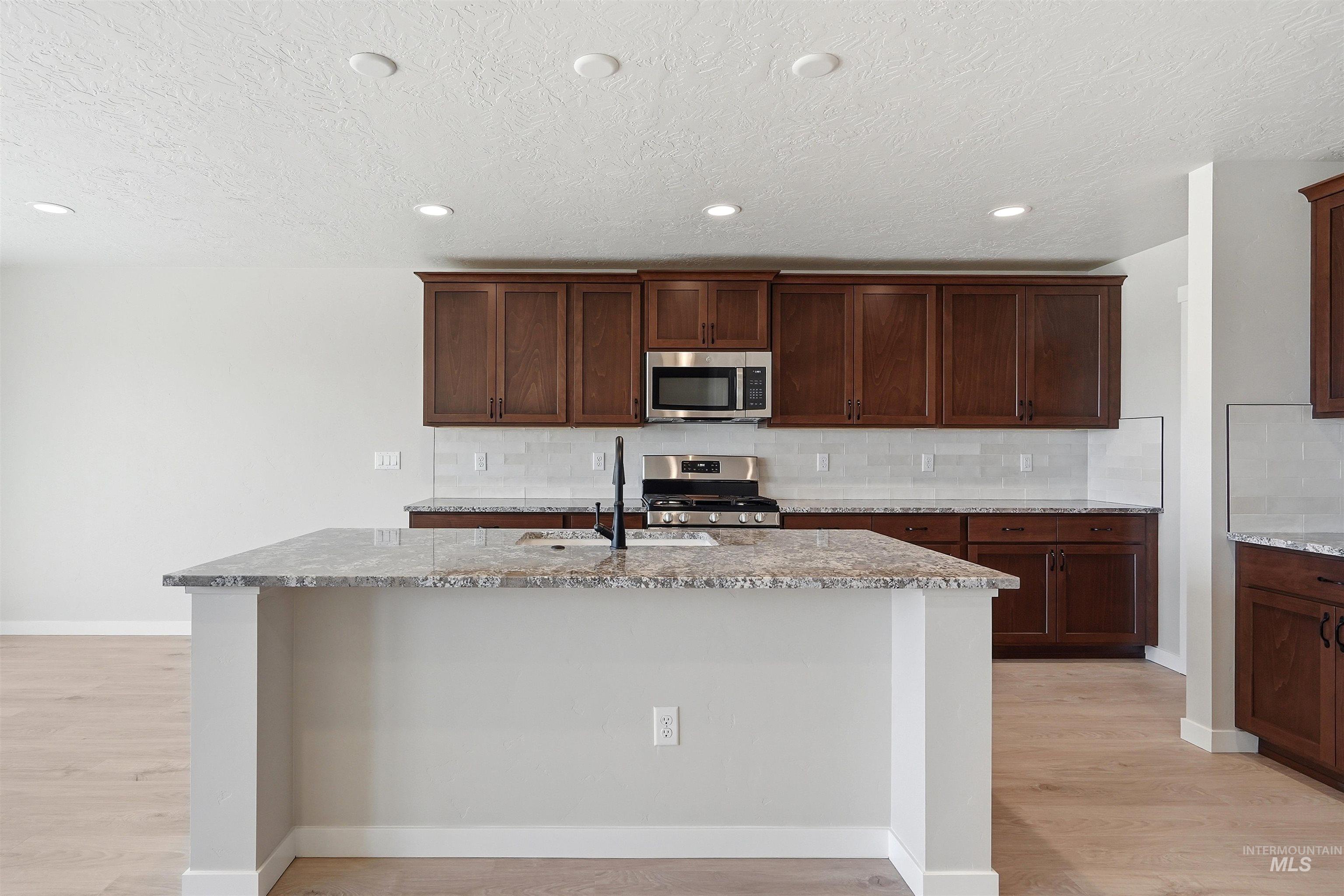 4317 Solitude way, Nampa, Idaho 83687, 5 Bedrooms, 3 Bathrooms, Residential For Sale, Price $539,990,MLS 98995156