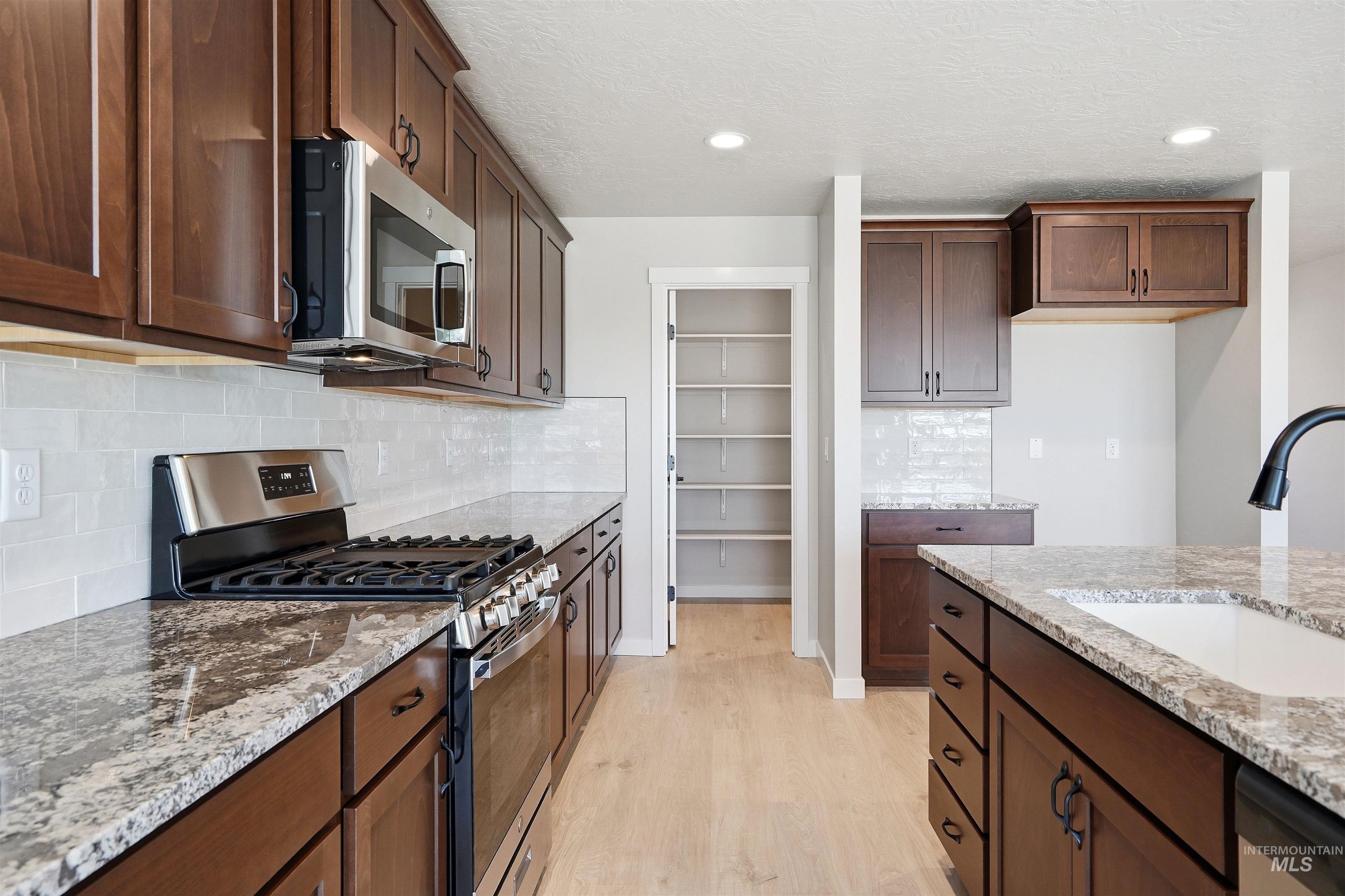 4317 Solitude way, Nampa, Idaho 83687, 5 Bedrooms, 3 Bathrooms, Residential For Sale, Price $539,990,MLS 98995156