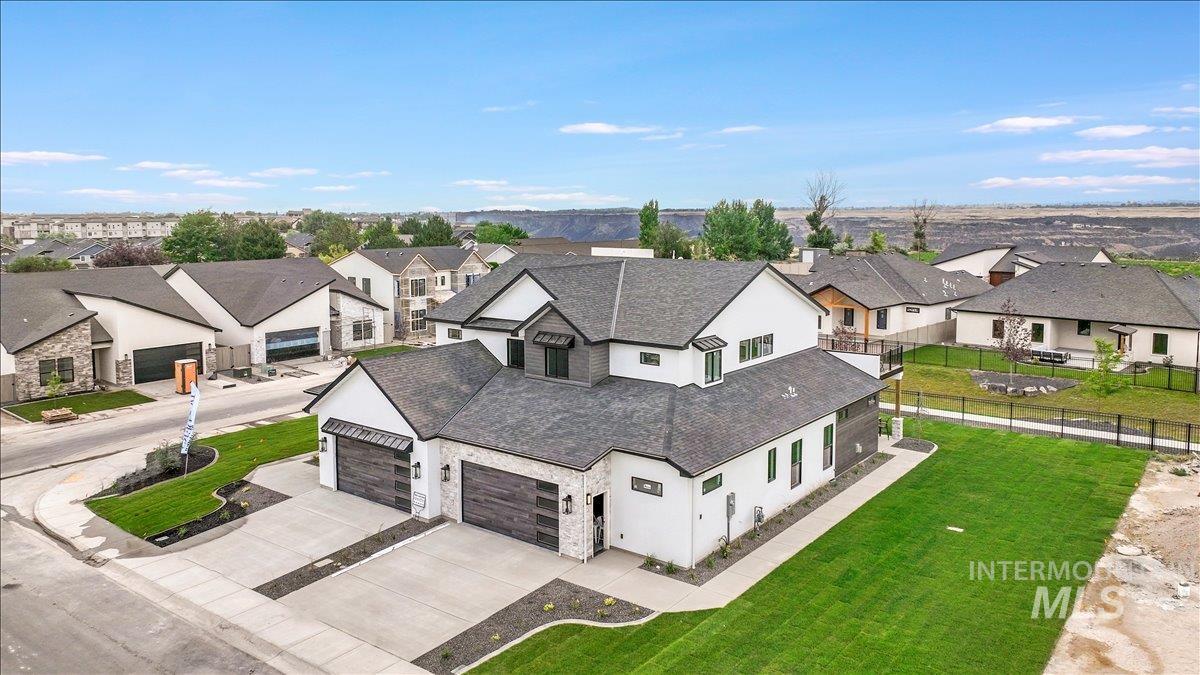 537 Canyon Mist Dr, Twin Falls, Idaho 83301, 3 Bedrooms, 2.5 Bathrooms, Residential For Sale, Price $599,900,MLS 98995157