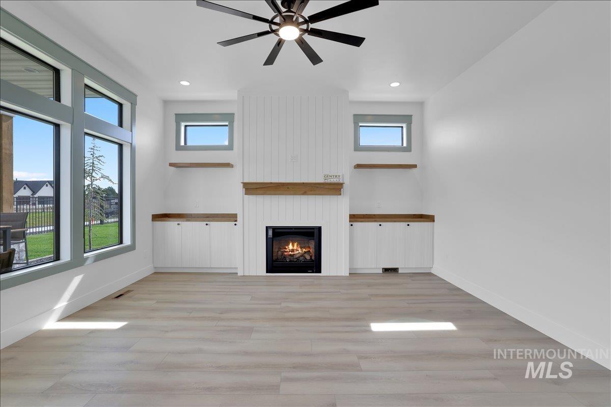 537 Canyon Mist Dr, Twin Falls, Idaho 83301, 3 Bedrooms, 2.5 Bathrooms, Residential For Sale, Price $599,900,MLS 98995157
