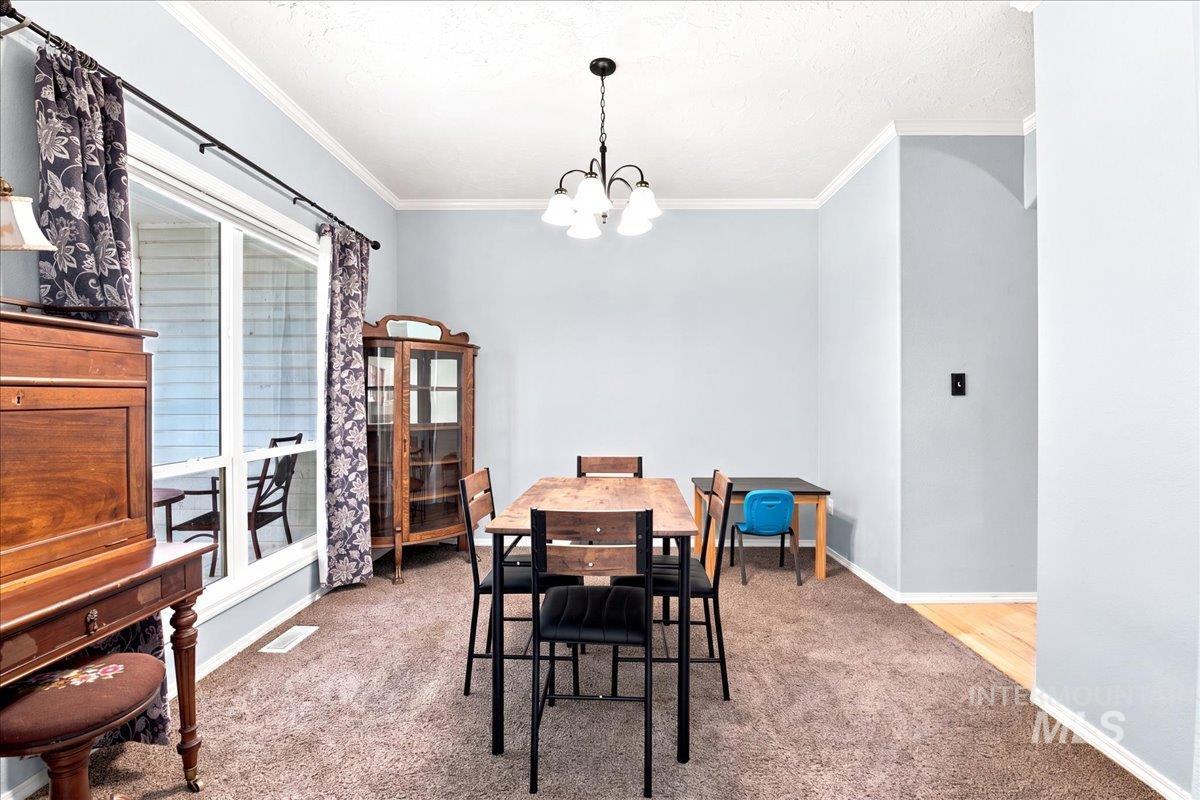 2884 Rough Stone Way, Meridian, Idaho 83646, 4 Bedrooms, 2.5 Bathrooms, Residential For Sale, Price $557,500,MLS 98995158