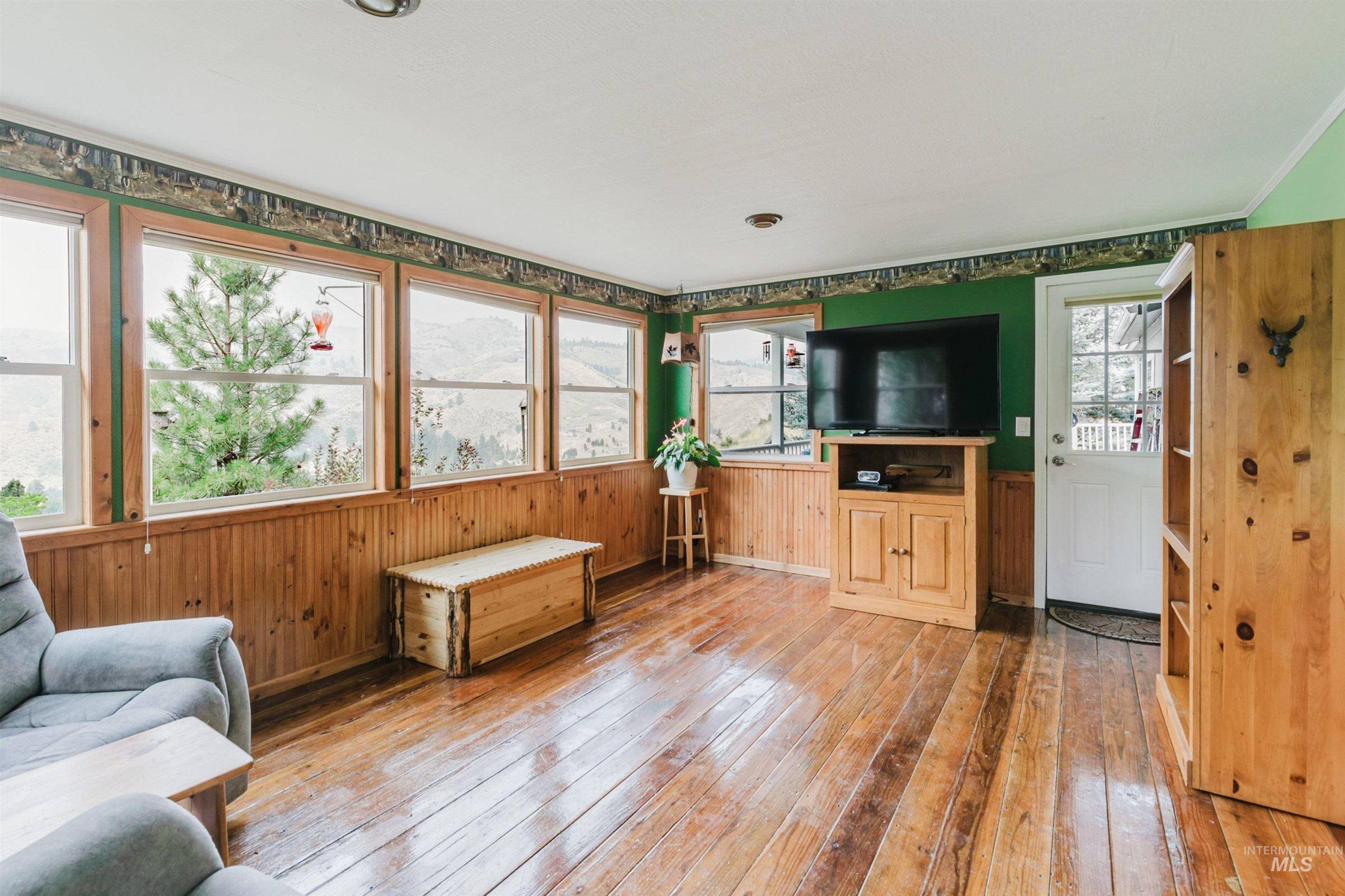 6 Norwood Ct, Boise, Idaho 83716, 2 Bedrooms, 2 Bathrooms, Residential For Sale, Price $515,000,MLS 98995159