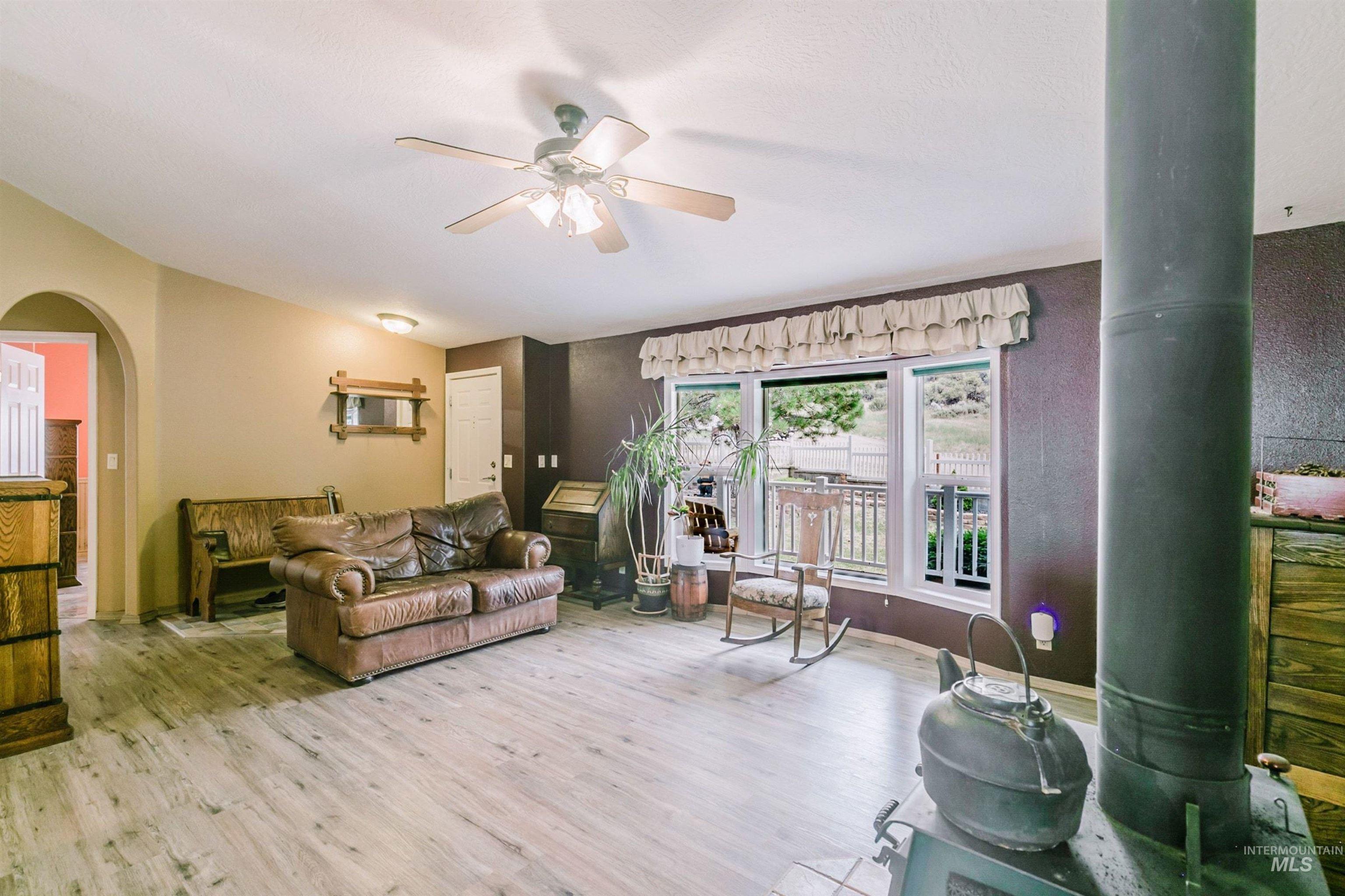 6 Norwood Ct, Boise, Idaho 83716, 2 Bedrooms, 2 Bathrooms, Residential For Sale, Price $515,000,MLS 98995159