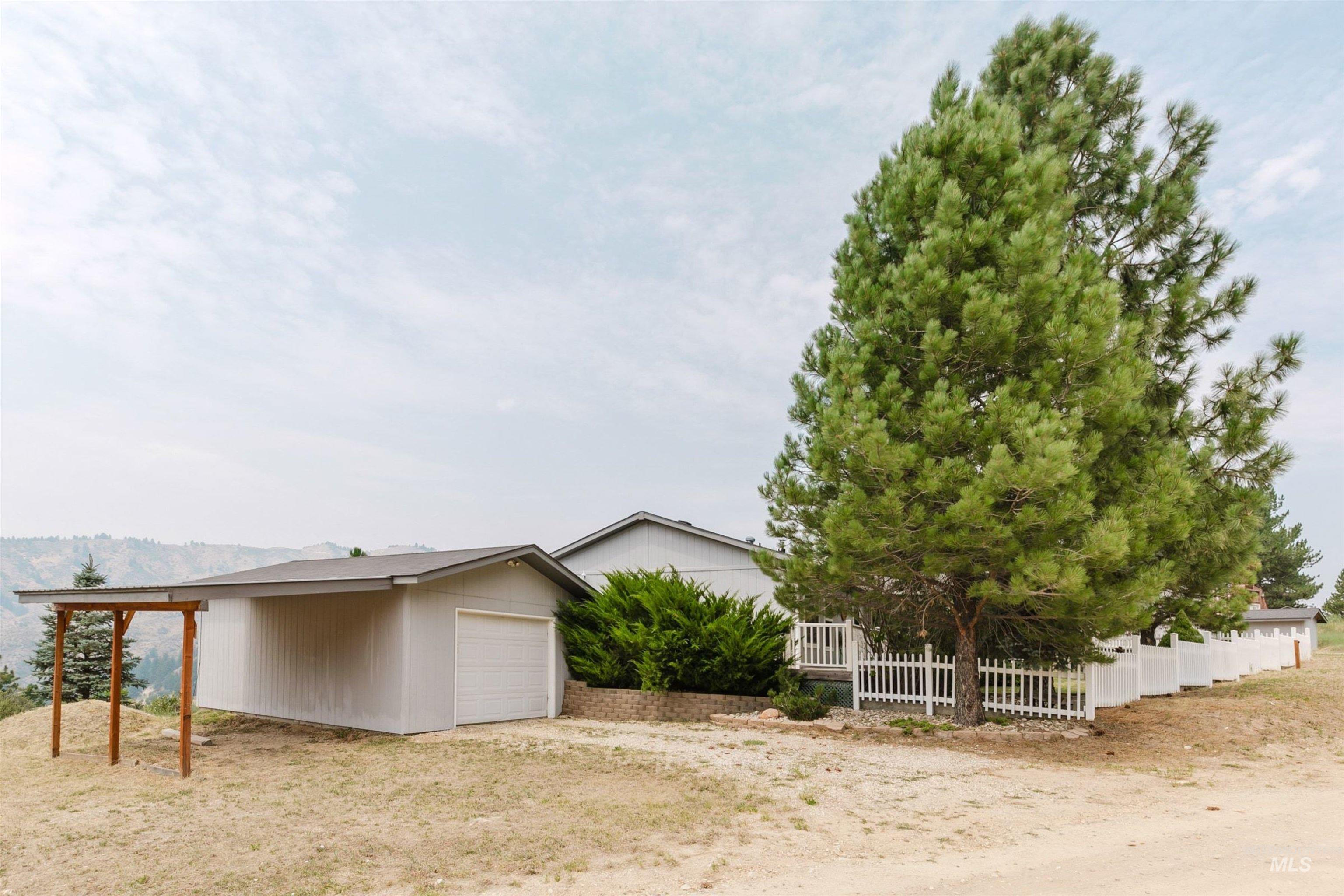 6 Norwood Ct, Boise, Idaho 83716, 2 Bedrooms, 2 Bathrooms, Residential For Sale, Price $515,000,MLS 98995159