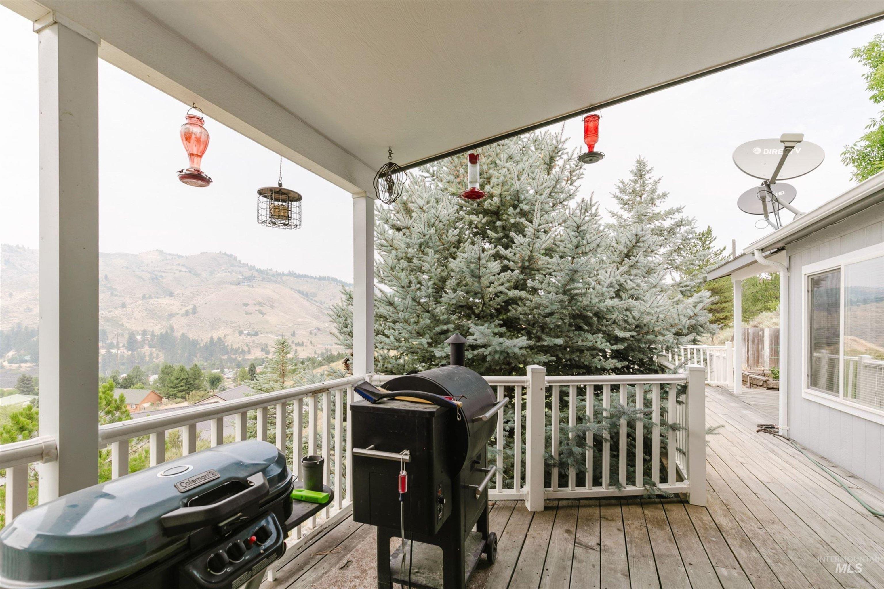 6 Norwood Ct, Boise, Idaho 83716, 2 Bedrooms, 2 Bathrooms, Residential For Sale, Price $515,000,MLS 98995159