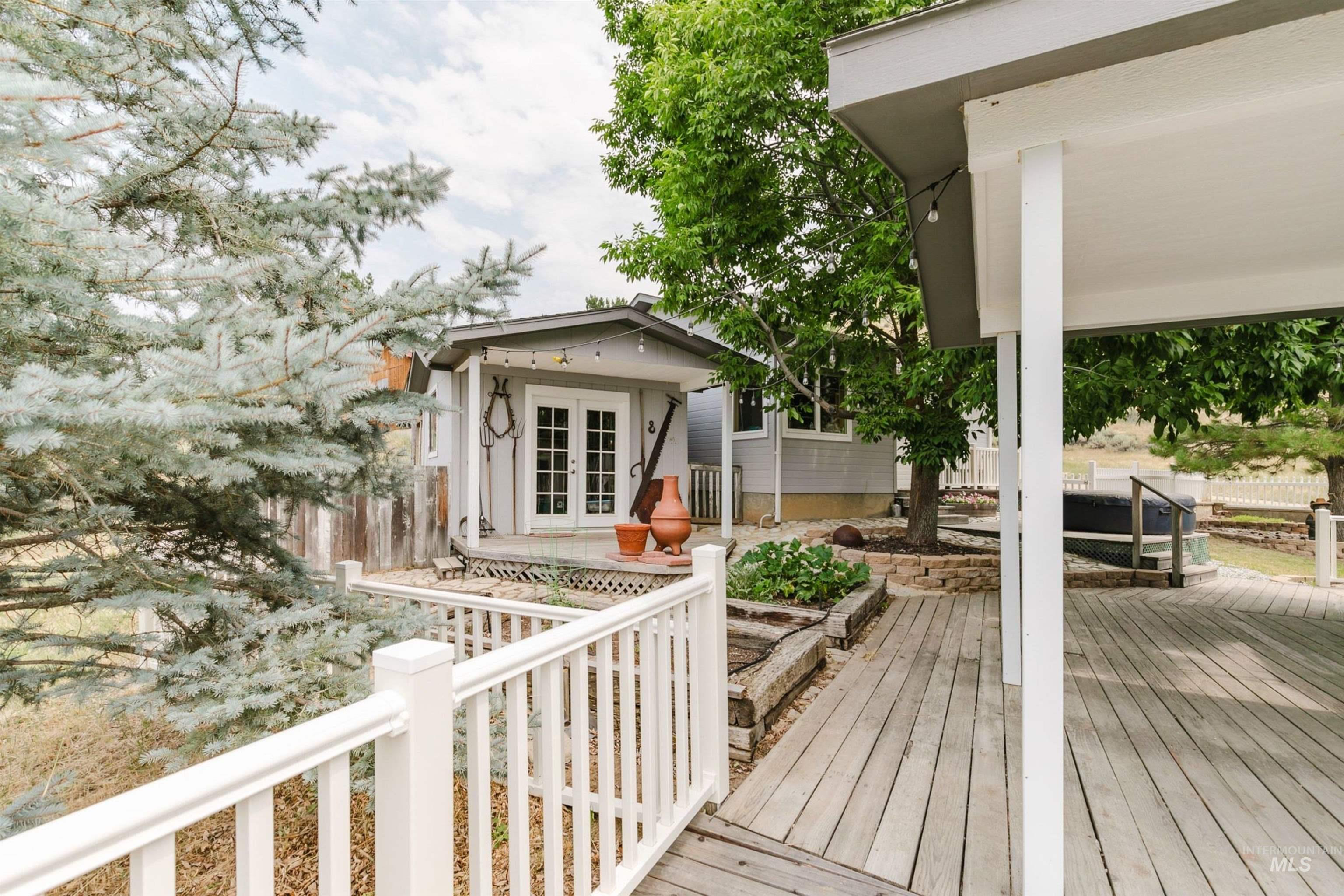 6 Norwood Ct, Boise, Idaho 83716, 2 Bedrooms, 2 Bathrooms, Residential For Sale, Price $515,000,MLS 98995159