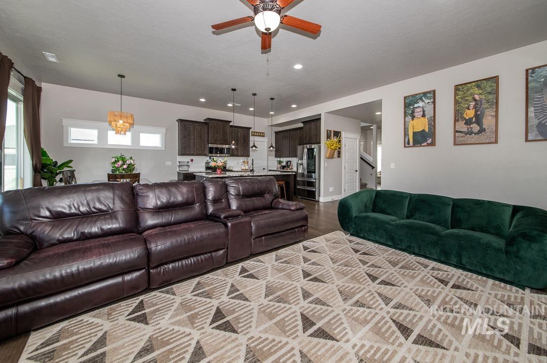 18103 N Timberlake Pl, Nampa, Idaho 83687, 3 Bedrooms, 2.5 Bathrooms, Residential For Sale, Price $624,900,MLS 98995161