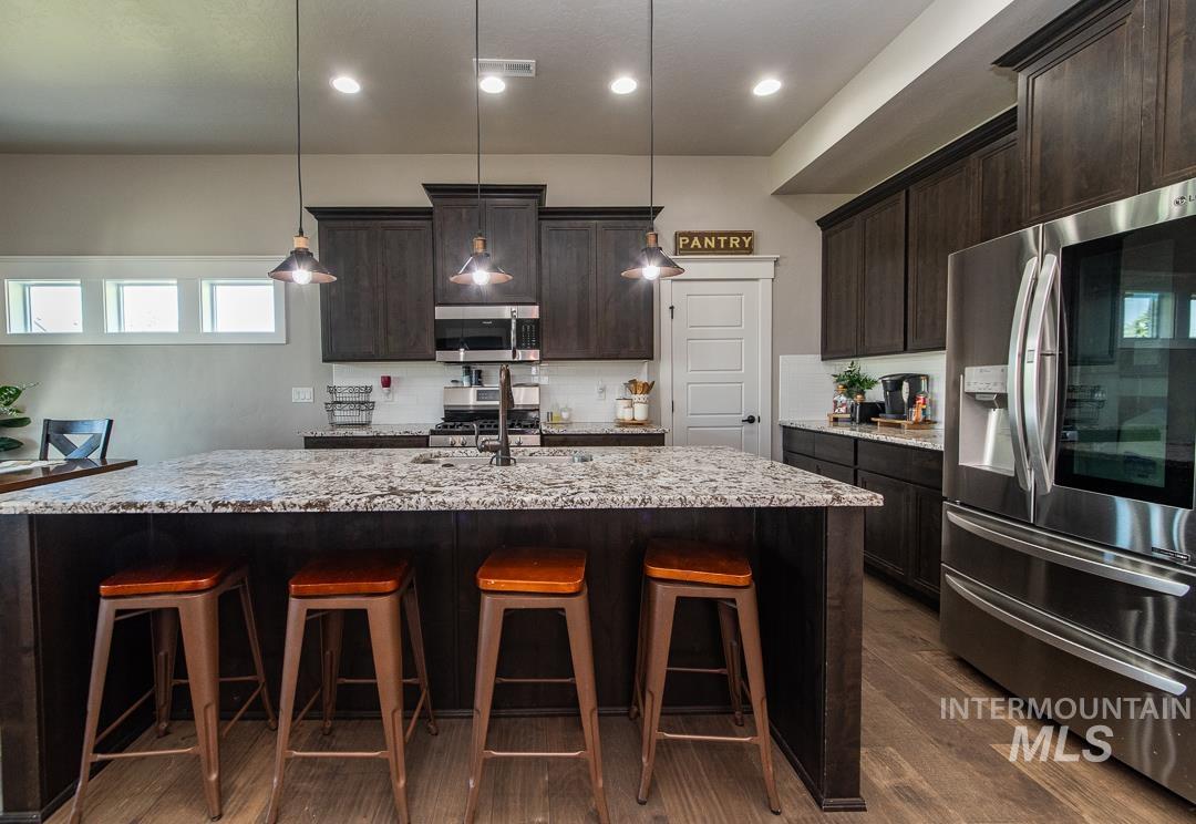 18103 N Timberlake Pl, Nampa, Idaho 83687, 3 Bedrooms, 2.5 Bathrooms, Residential For Sale, Price $624,900,MLS 98995161