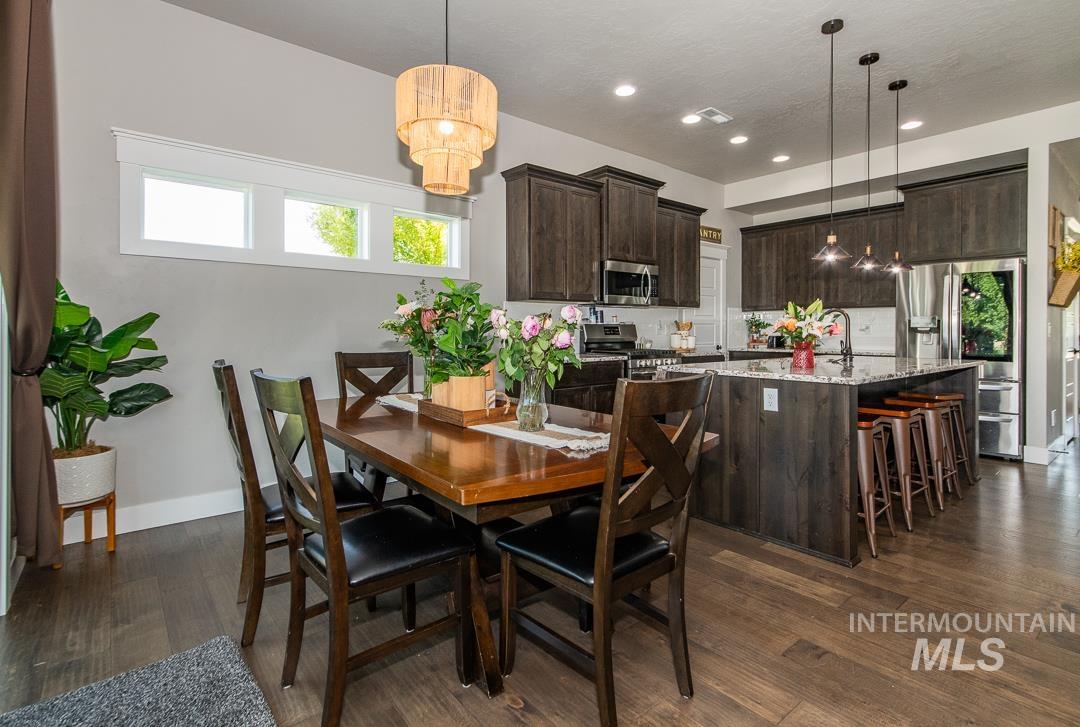 18103 N Timberlake Pl, Nampa, Idaho 83687, 3 Bedrooms, 2.5 Bathrooms, Residential For Sale, Price $624,900,MLS 98995161