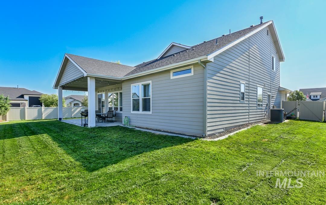 18103 N Timberlake Pl, Nampa, Idaho 83687, 3 Bedrooms, 2.5 Bathrooms, Residential For Sale, Price $624,900,MLS 98995161