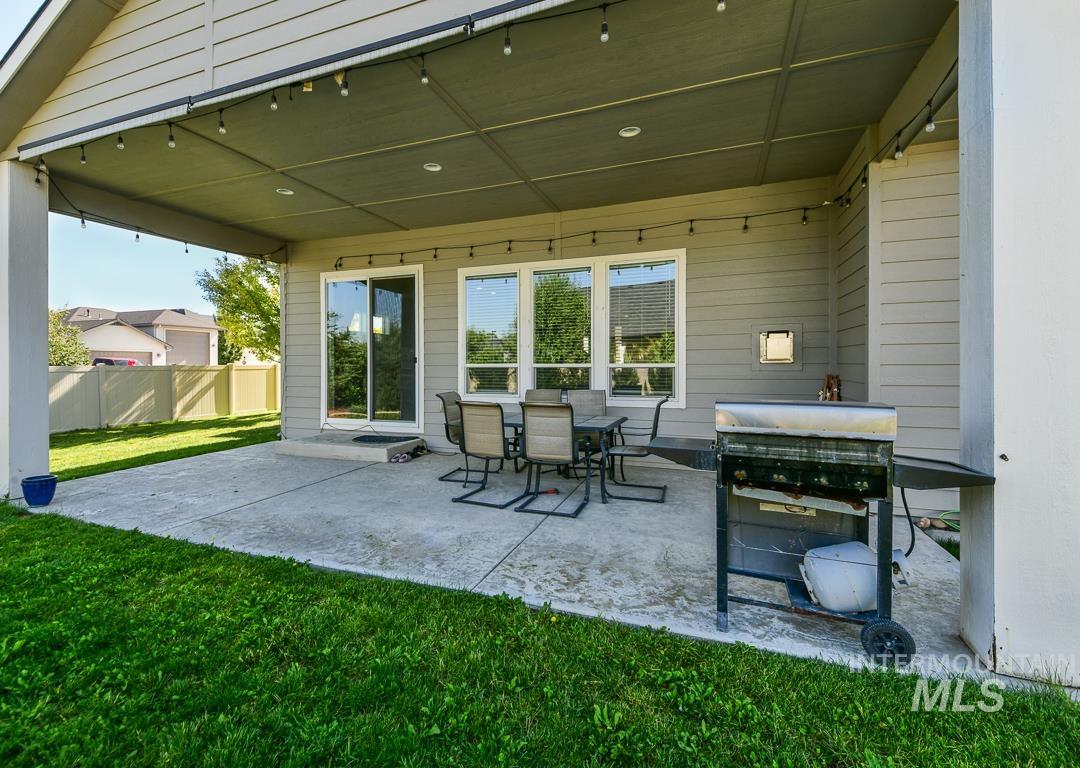 18103 N Timberlake Pl, Nampa, Idaho 83687, 3 Bedrooms, 2.5 Bathrooms, Residential For Sale, Price $624,900,MLS 98995161
