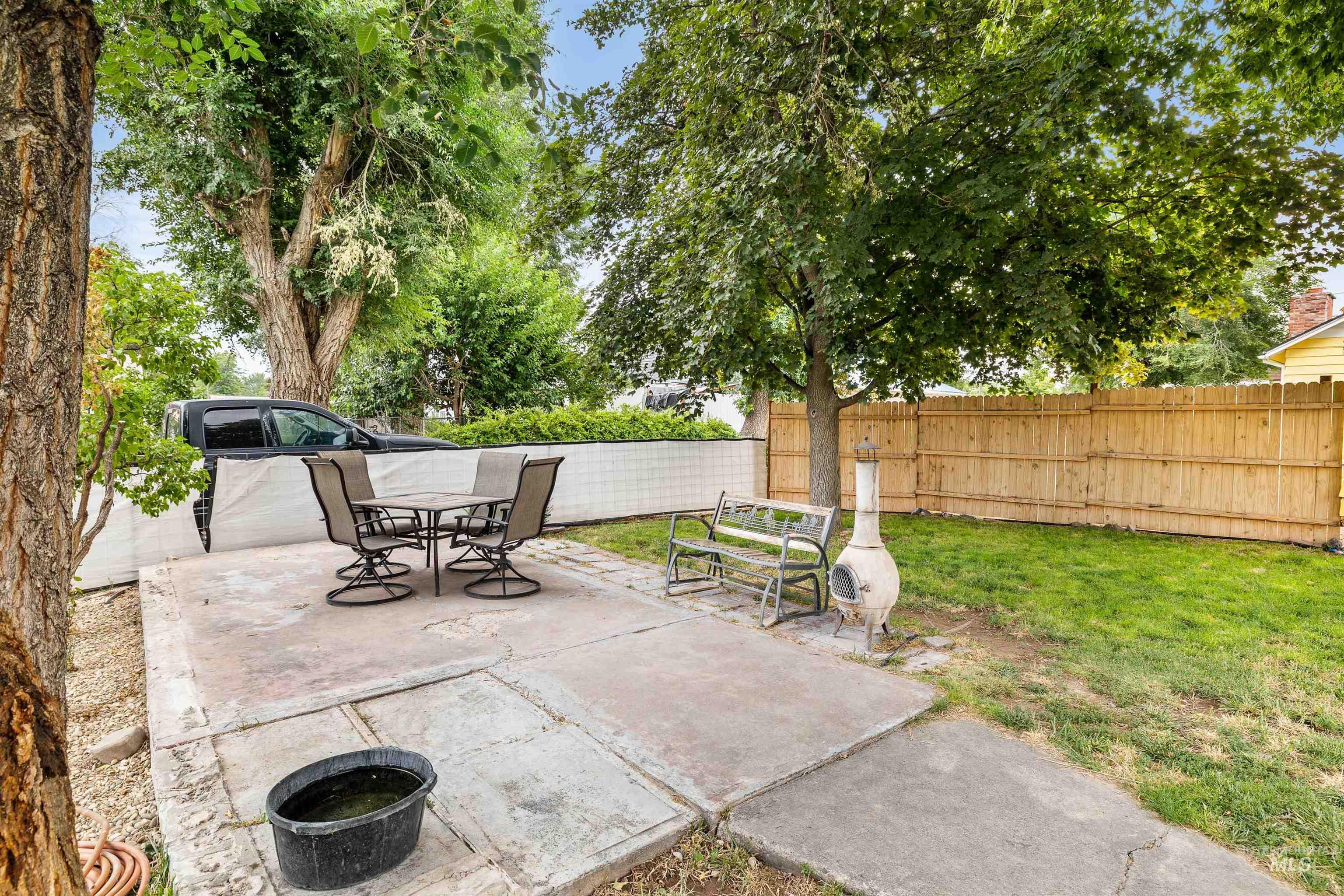 884 Washington St. S, Twin Falls, Idaho 83301, 2 Bedrooms, 1 Bathroom, Residential For Sale, Price $469,000,MLS 98995162