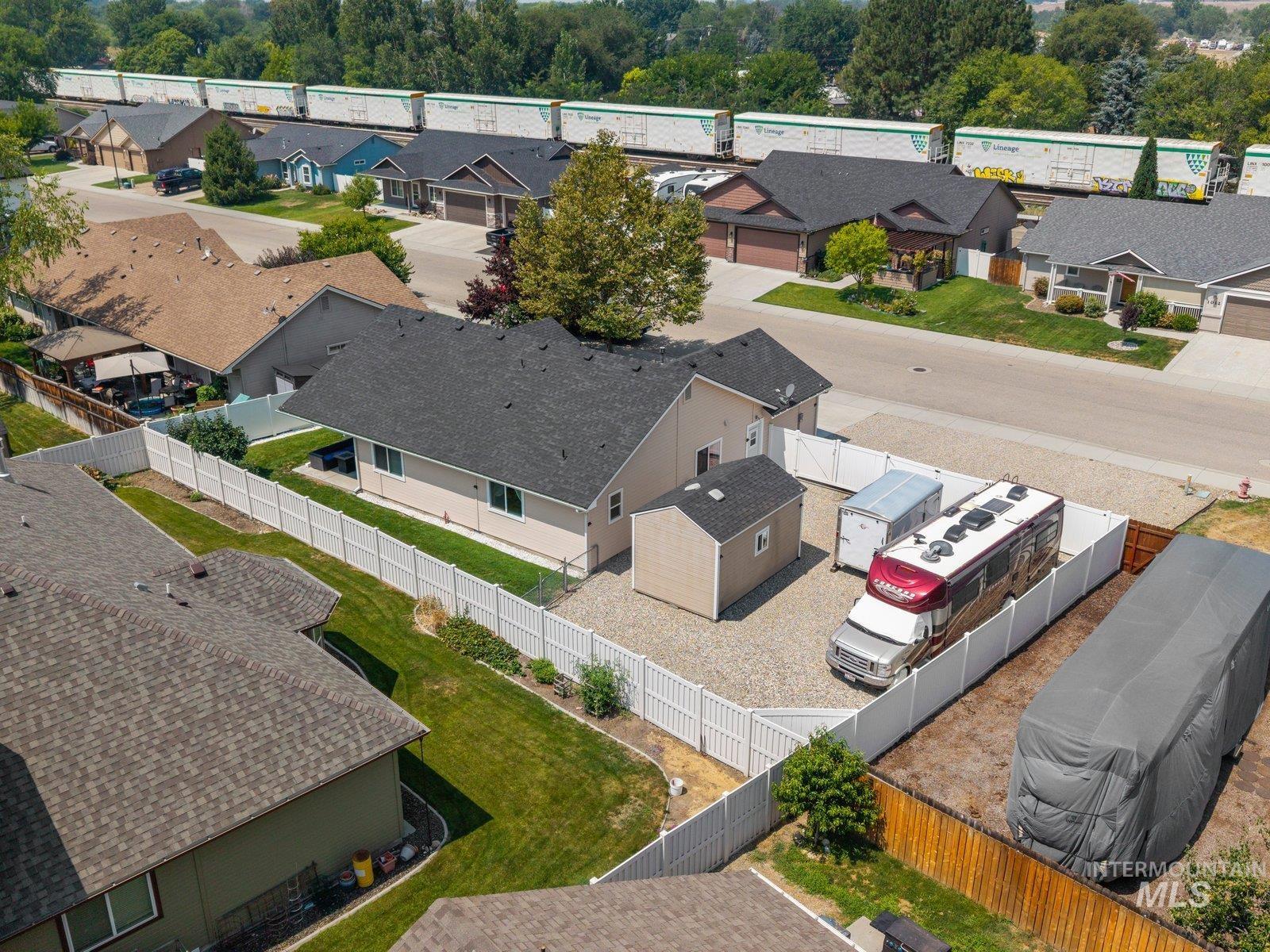 1013 Dittman Dr., Emmett, Idaho 83617, 3 Bedrooms, 2 Bathrooms, Residential For Sale, Price $424,900,MLS 98995163