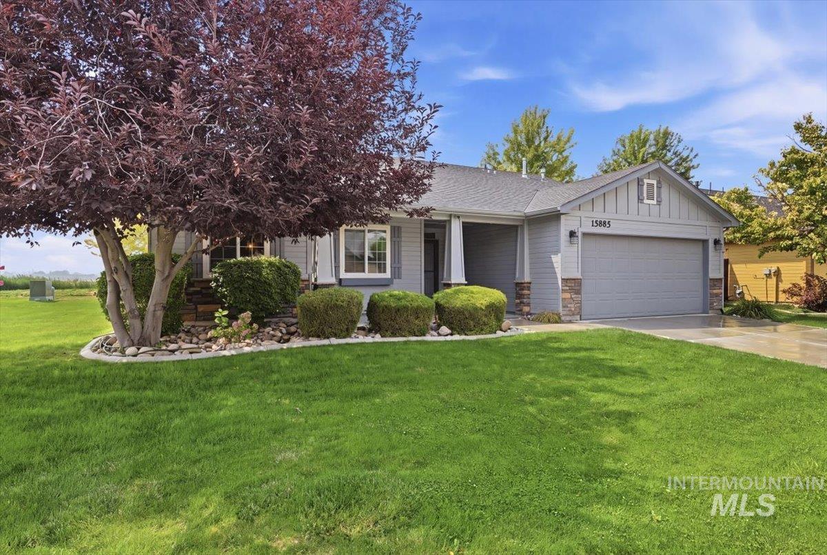 15885 Granite Peak Avenue, Nampa, Idaho 83651, 3 Bedrooms, 2 Bathrooms, Residential For Sale, Price $389,900,MLS 98995164