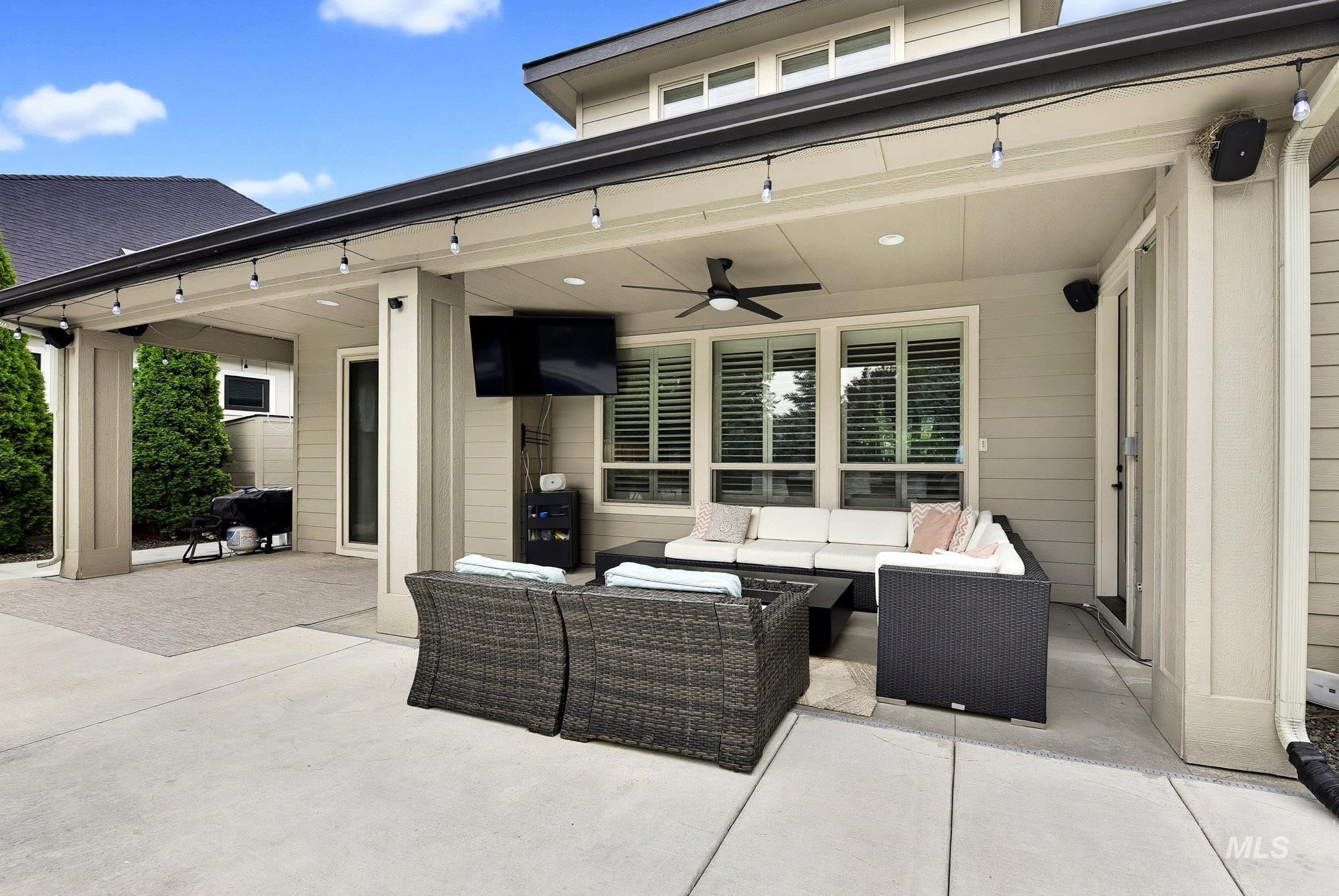 3384 W Star Hollow Dr, Meridian, Idaho 83646, 4 Bedrooms, 3.5 Bathrooms, Residential For Sale, Price $1,299,990,MLS 98995165