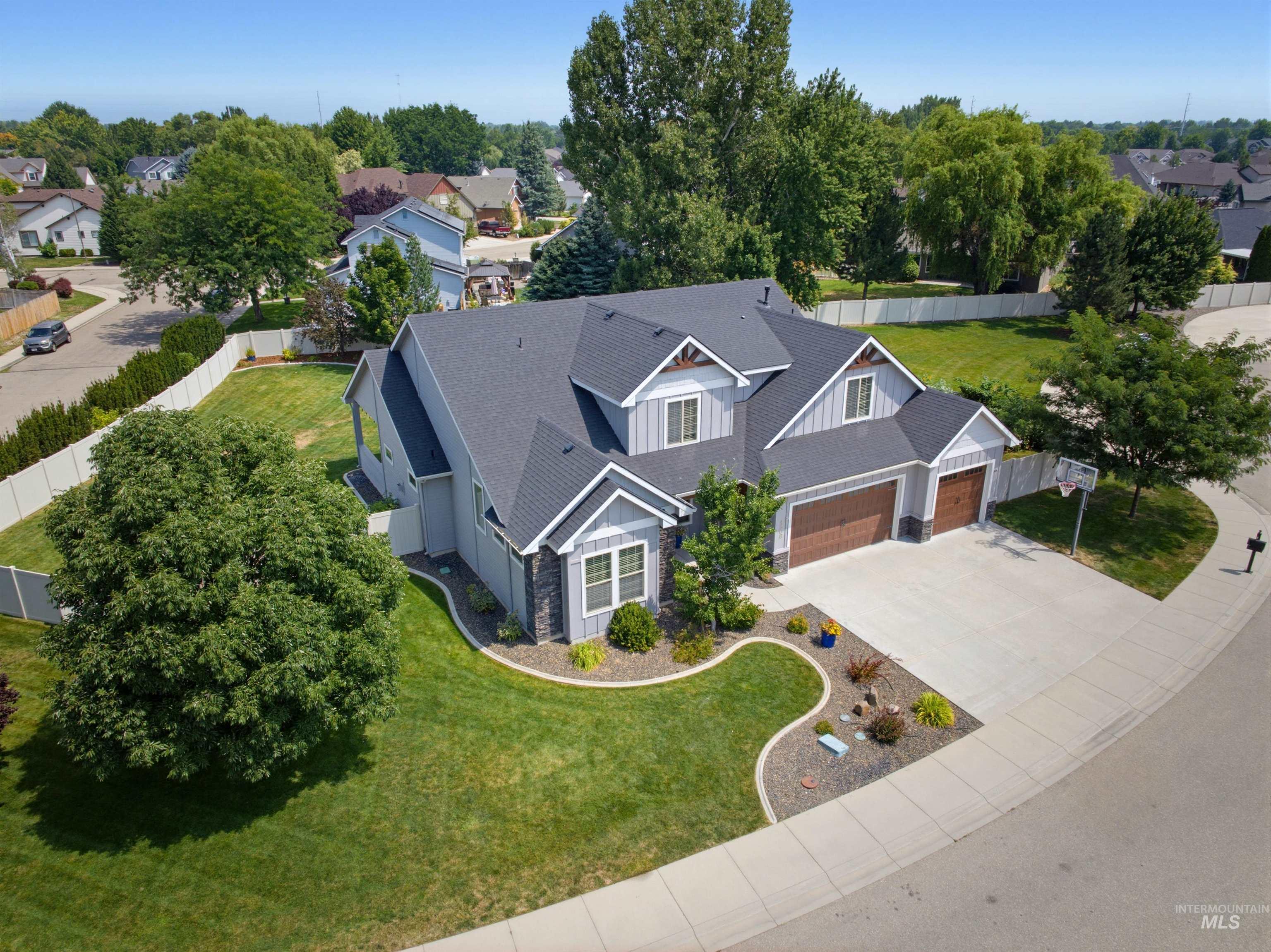 4508 N Rosepoint Place, Meridian, Idaho 83646, 4 Bedrooms, 2.5 Bathrooms, Residential For Sale, Price $874,900,MLS 98995166