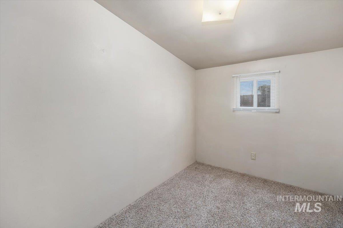 201 Locust Street South, Twin Falls, Idaho 83301, 2 Bedrooms, 1 Bathroom, Residential For Sale, Price $248,000, 98995168