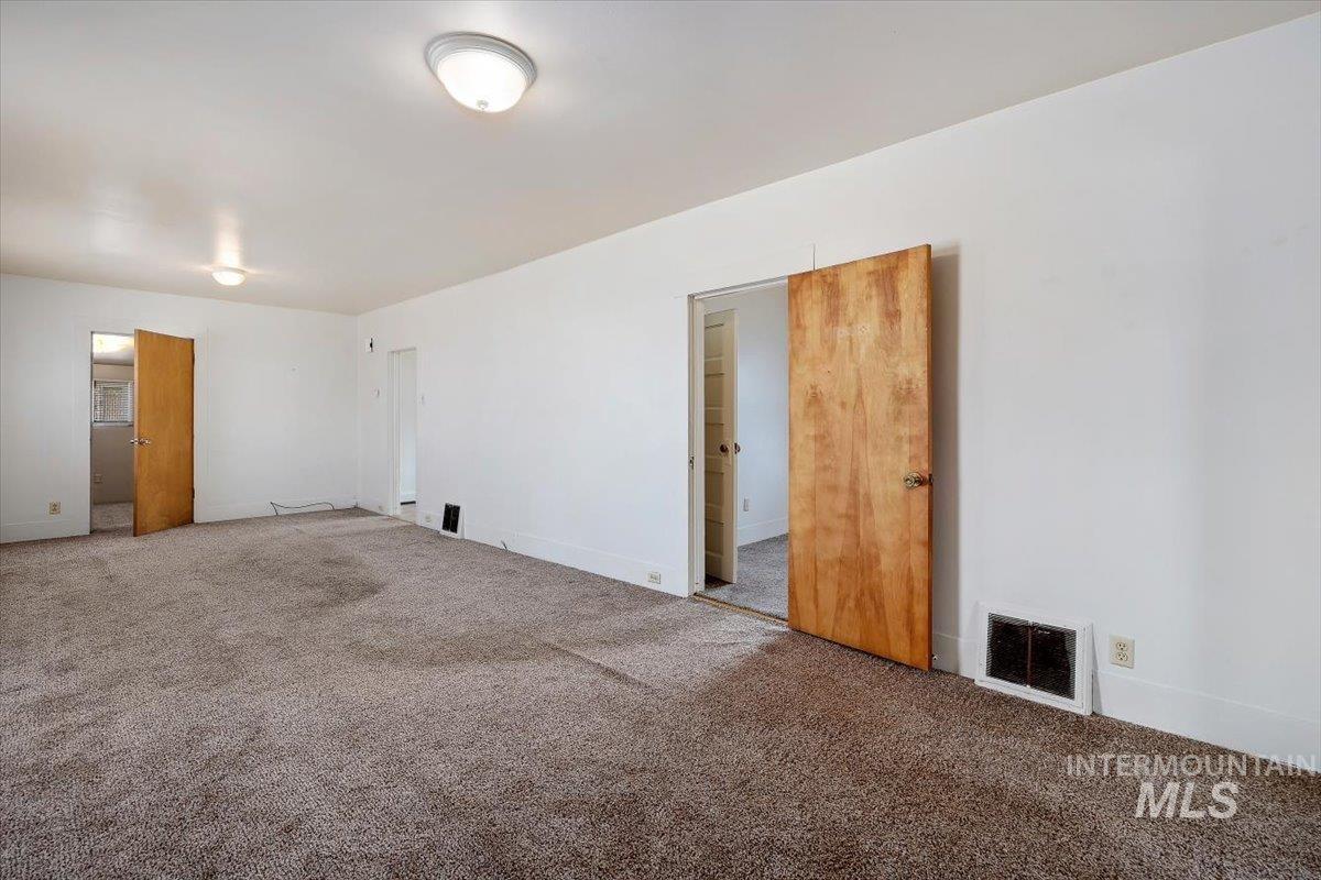 201 Locust Street South, Twin Falls, Idaho 83301, 2 Bedrooms, 1 Bathroom, Residential For Sale, Price $248,000, 98995168