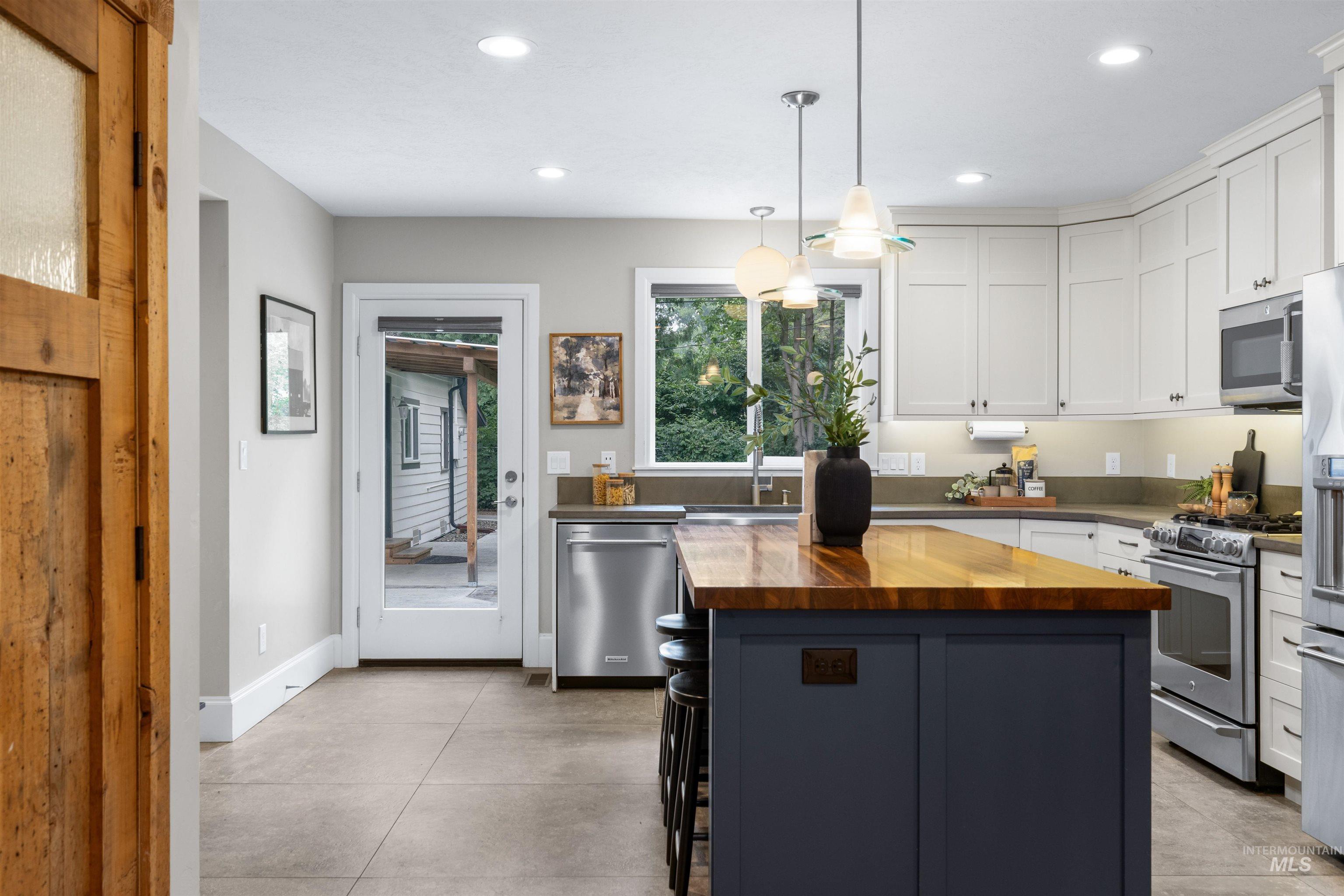 3012 W Clark Street, Boise, Idaho 83706, 5 Bedrooms, 4.5 Bathrooms, Residential For Sale, Price $1,089,000,MLS 98995172