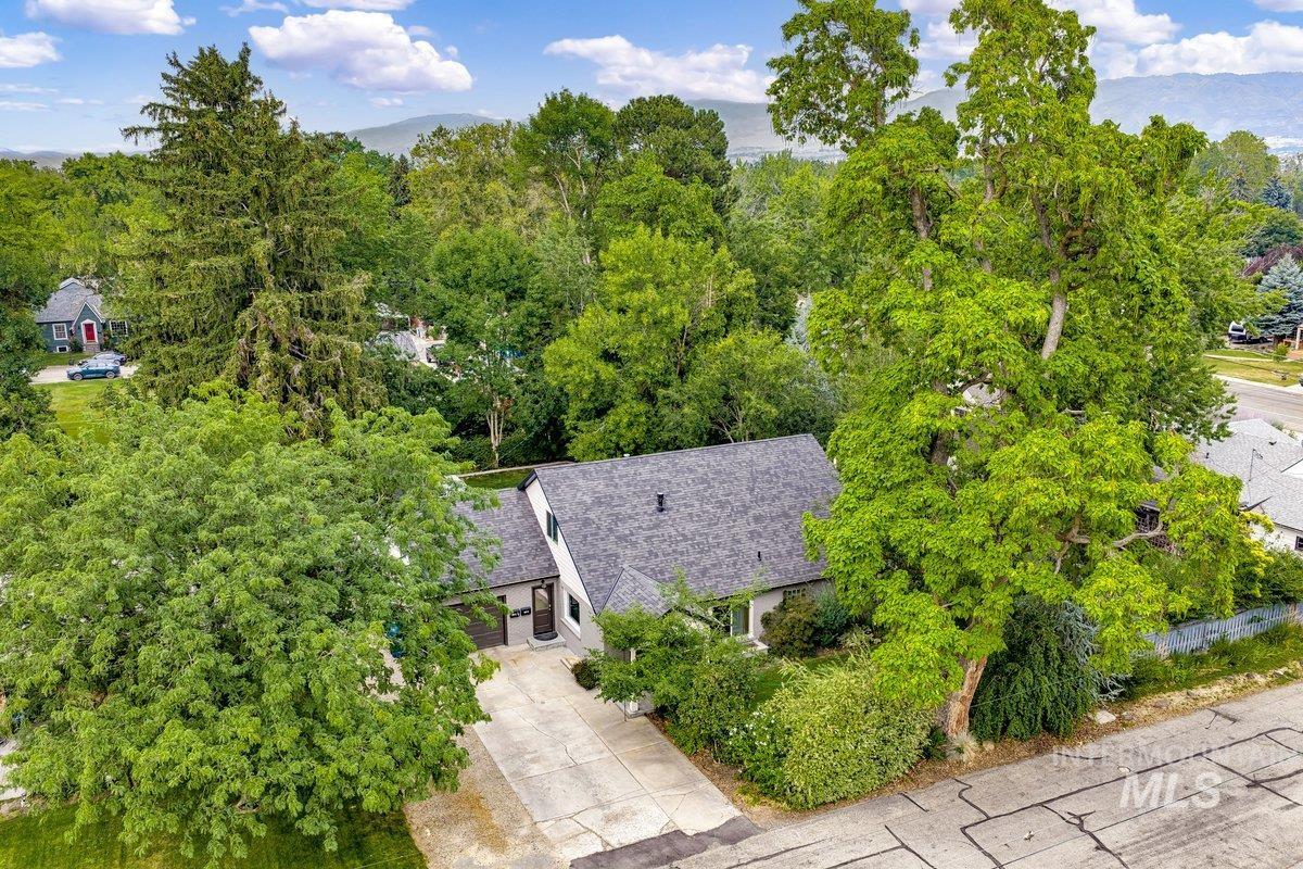 3012 W Clark Street, Boise, Idaho 83706, 5 Bedrooms, 4.5 Bathrooms, Residential For Sale, Price $1,089,000,MLS 98995172