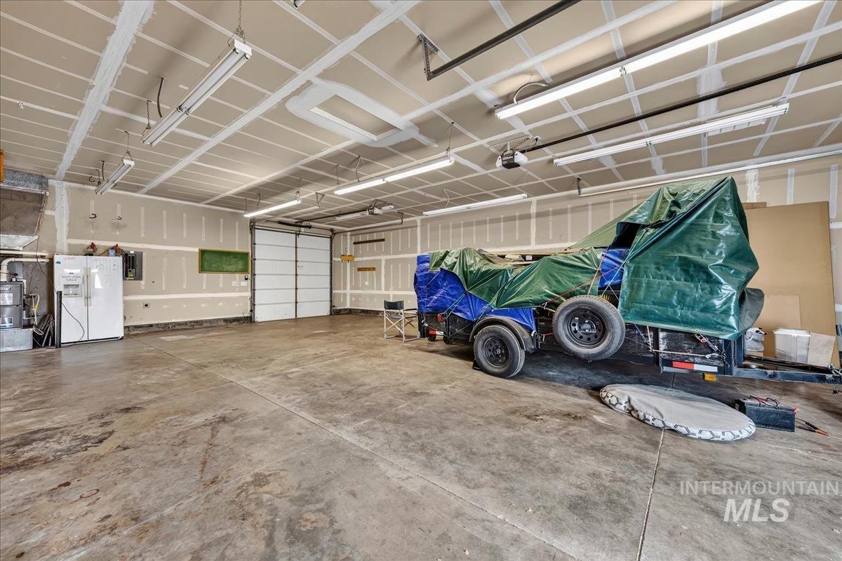 11269 W Reutzel Dr., Boise, Idaho 83709, 6 Bedrooms, 3.5 Bathrooms, Residential For Sale, Price $929,888,MLS 98995174