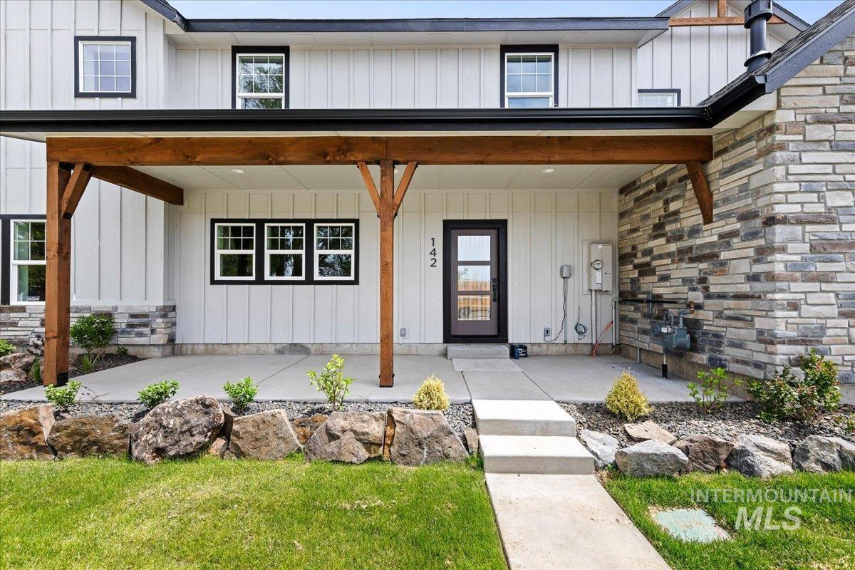 134, 142, 150 N Edgewood Ln, Eagle, Idaho 83616, 3 Bedrooms, 2.5 Bathrooms, Residential Income For Sale, Price $1,751,000,MLS 98995176