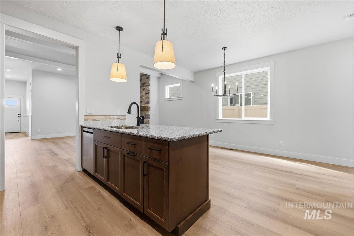 9391 S Esmeralda St, Kuna, Idaho 83634, 3 Bedrooms, 2 Bathrooms, Residential For Sale, Price $599,900,MLS 98995177