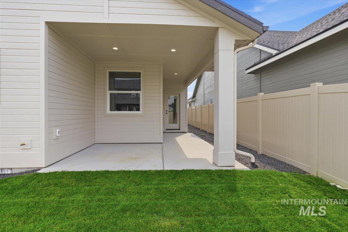 9391 S Esmeralda St, Kuna, Idaho 83634, 3 Bedrooms, 2 Bathrooms, Residential For Sale, Price $599,900,MLS 98995177