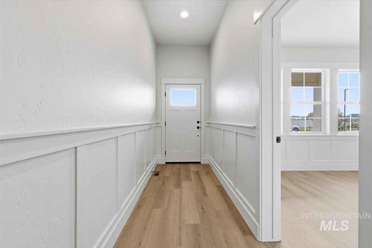 9391 S Esmeralda St, Kuna, Idaho 83634, 3 Bedrooms, 2 Bathrooms, Residential For Sale, Price $599,900,MLS 98995177