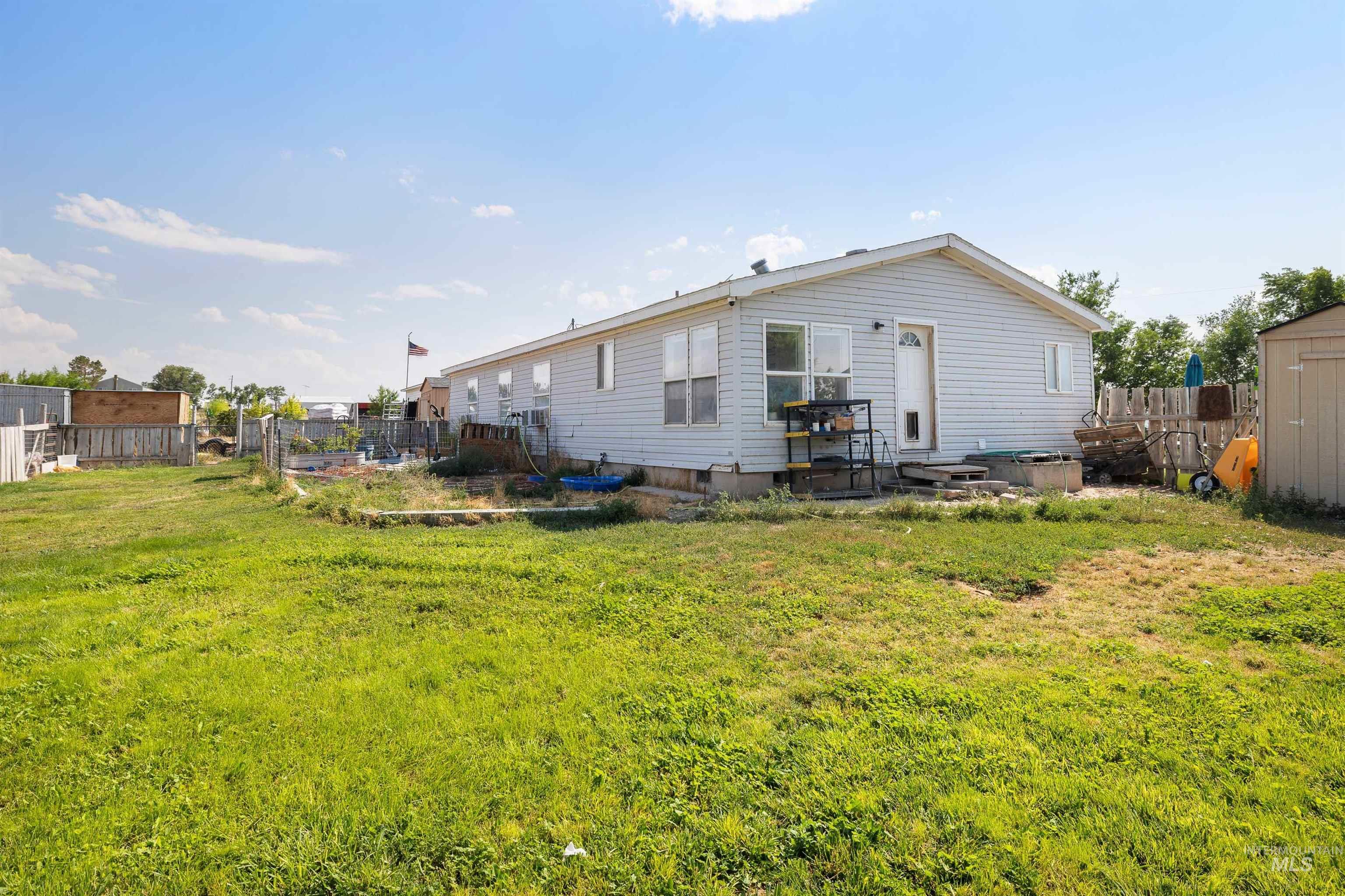 2424 Oakley Ave, Hollister, Idaho 83301, 3 Bedrooms, 2 Bathrooms, Residential For Sale, Price $359,999, 98995178