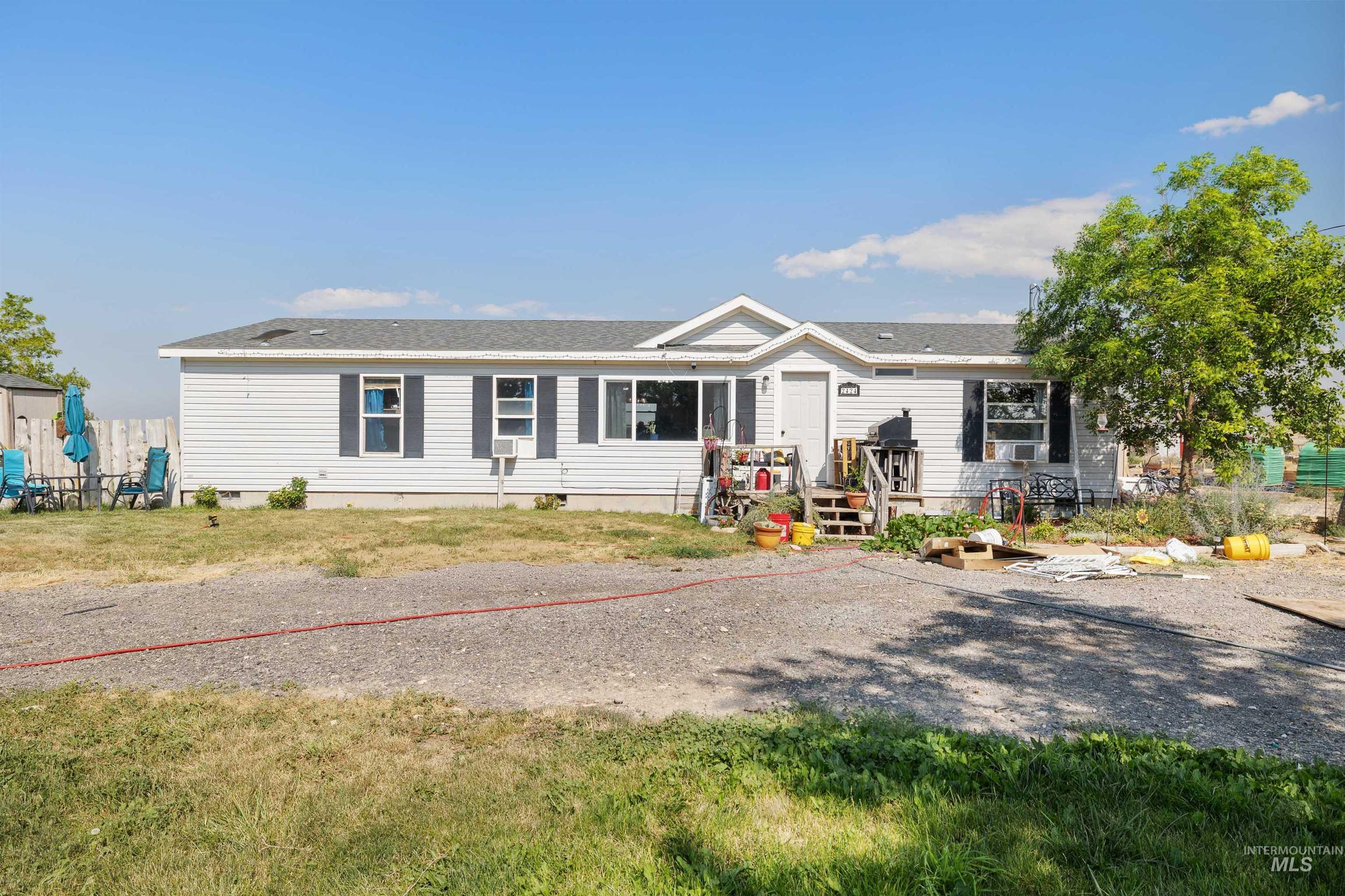 2424 Oakley Ave, Hollister, Idaho 83301, 3 Bedrooms, 2 Bathrooms, Residential For Sale, Price $359,999, 98995178