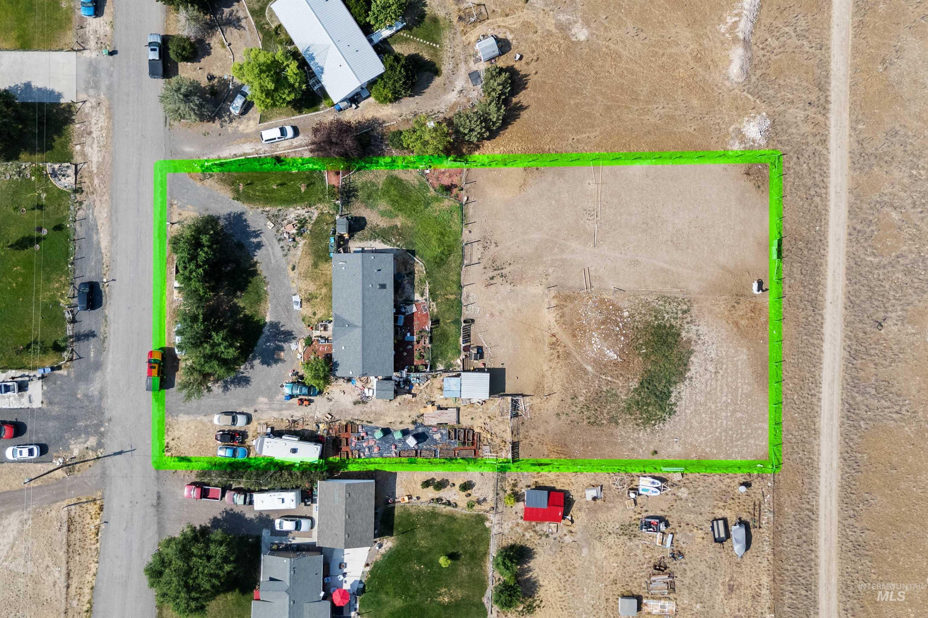 2424 Oakley Ave, Hollister, Idaho 83301, 3 Bedrooms, 2 Bathrooms, Residential For Sale, Price $359,999, 98995178
