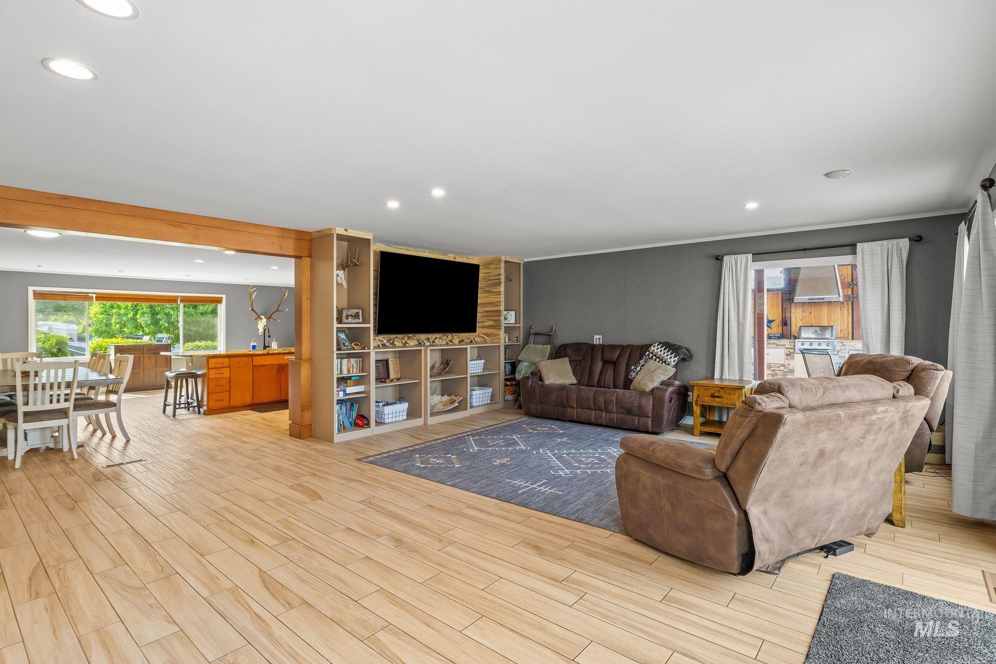 1019 29th St, Lewiston, Idaho 83501, 4 Bedrooms, 2 Bathrooms, Residential For Sale, Price $699,000, 98995180