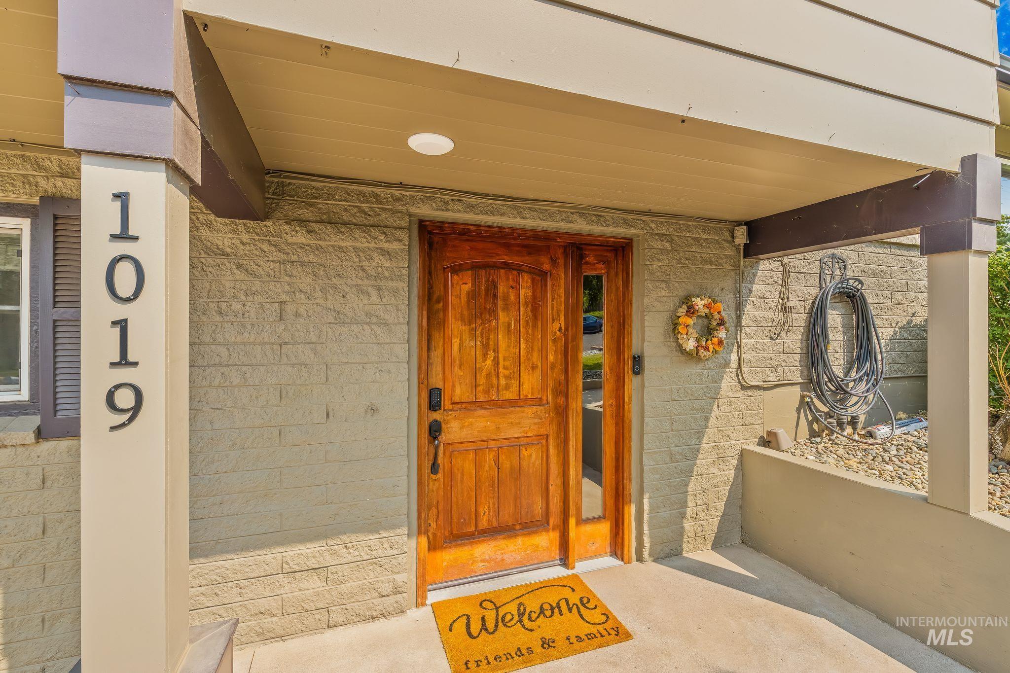 1019 29th St, Lewiston, Idaho 83501, 4 Bedrooms, 2 Bathrooms, Residential For Sale, Price $715,000,MLS 98995180