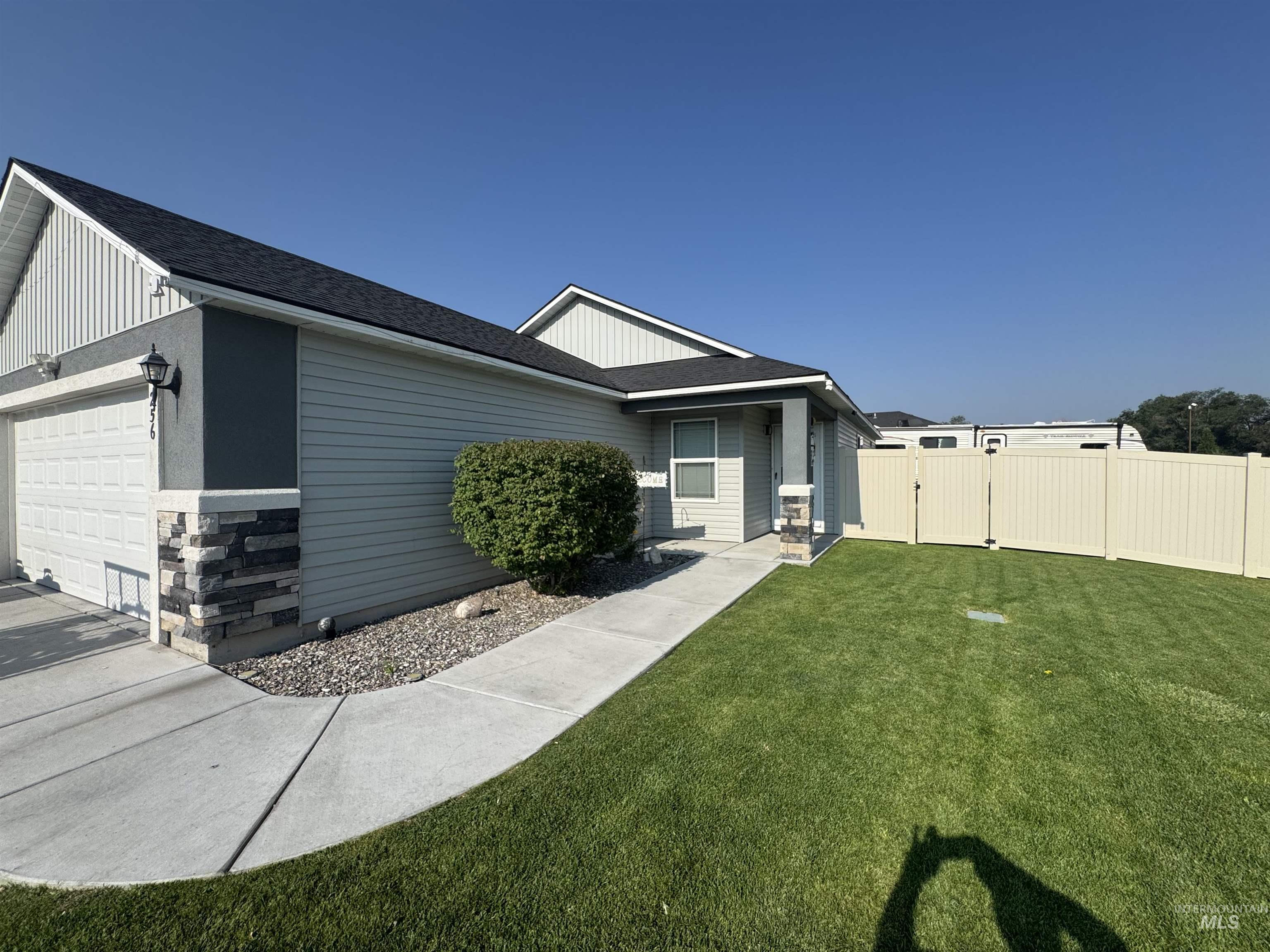 256 Marjorie Street, Twin Falls, Idaho 83301, 3 Bedrooms, 2 Bathrooms, Residential For Sale, Price $345,000, 98995182