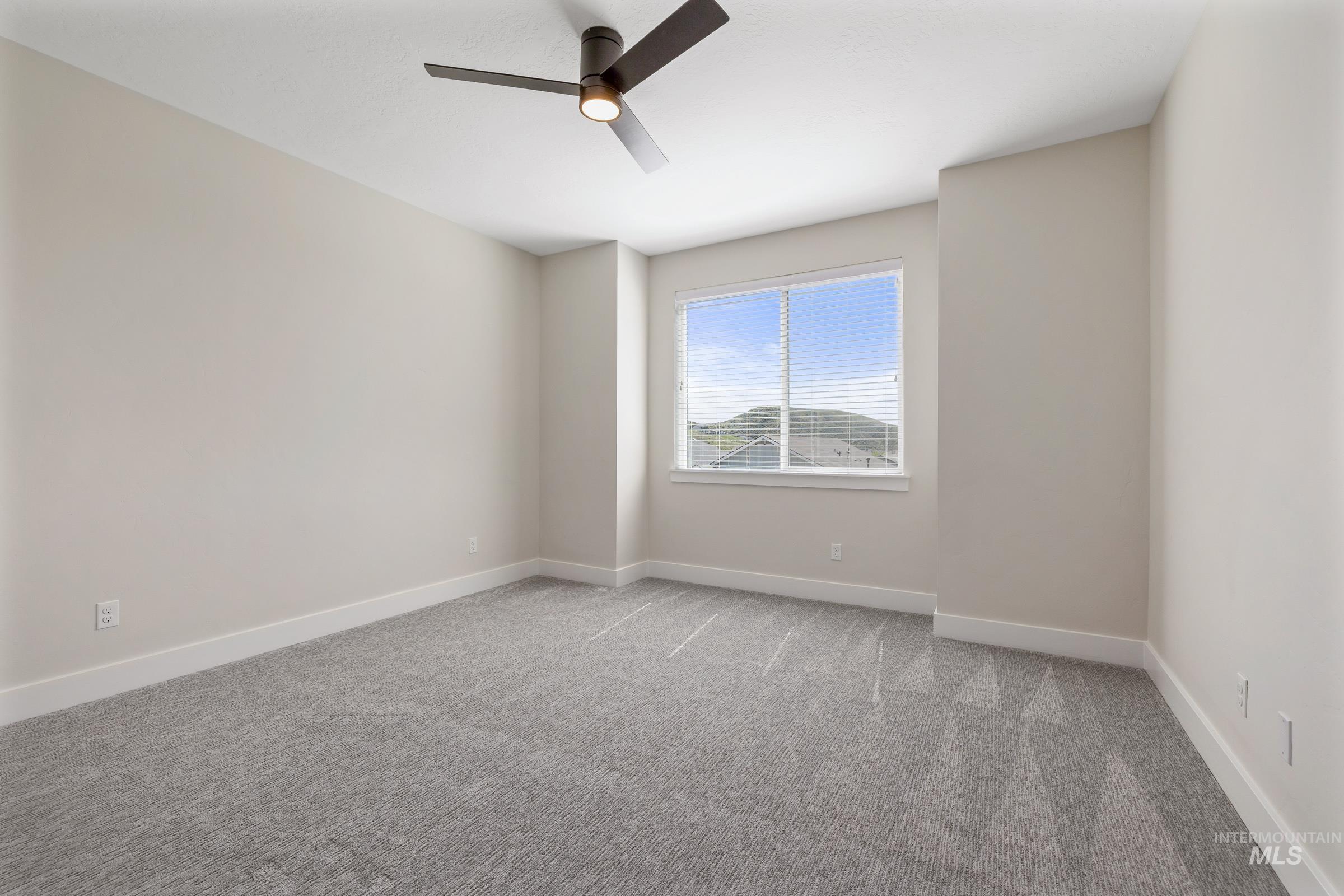 5712 W Elk Trail St, Eagle, Idaho 83714, 3 Bedrooms, 2.5 Bathrooms, Residential For Sale, Price $575,000,MLS 98995183