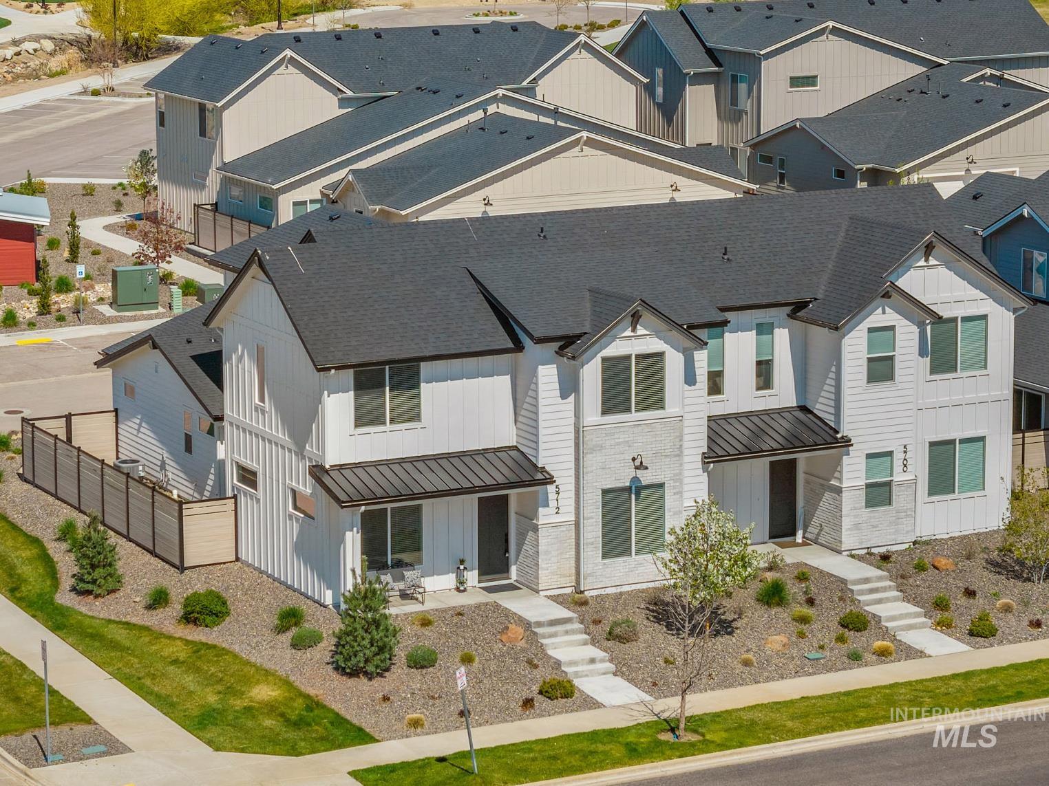 5712 W Elk Trail St, Eagle, Idaho 83714, 3 Bedrooms, 2.5 Bathrooms, Residential For Sale, Price $575,000,MLS 98995183