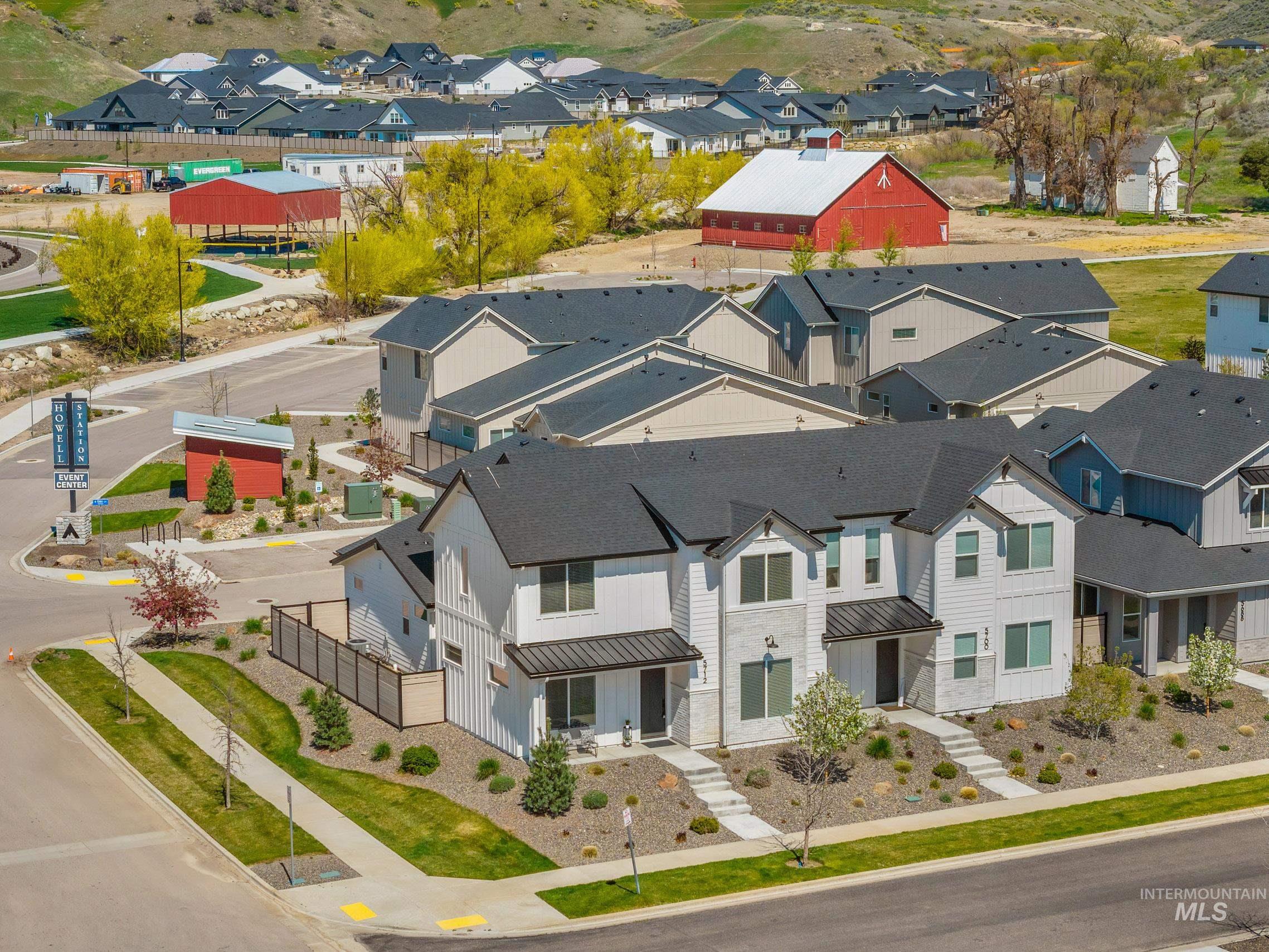 5712 W Elk Trail St, Eagle, Idaho 83714, 3 Bedrooms, 2.5 Bathrooms, Residential For Sale, Price $575,000,MLS 98995183