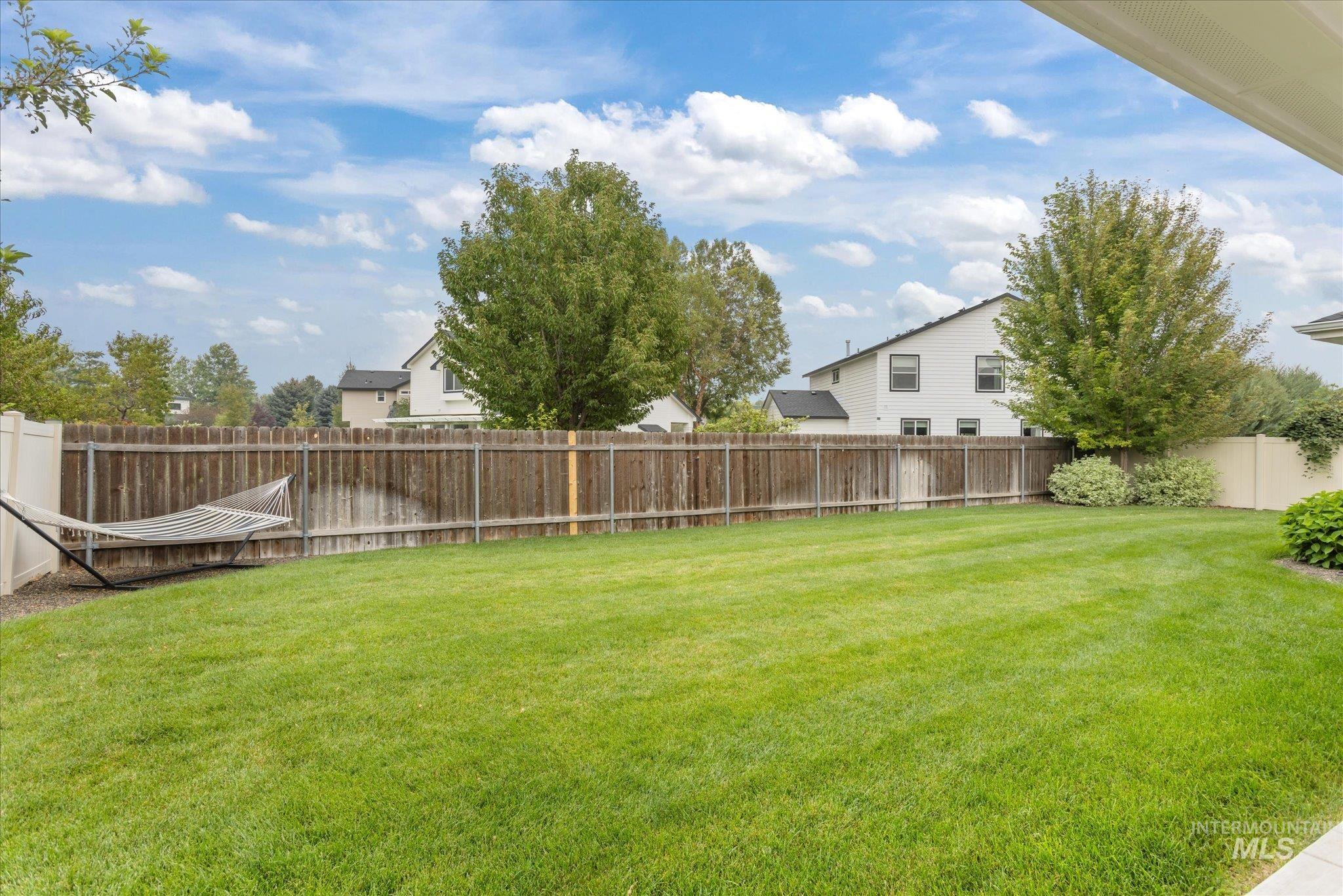 4580 N Bryce Canyon Ave, Meridian, Idaho 83646, 4 Bedrooms, 2 Bathrooms, Residential For Sale, Price $689,900, 98995184