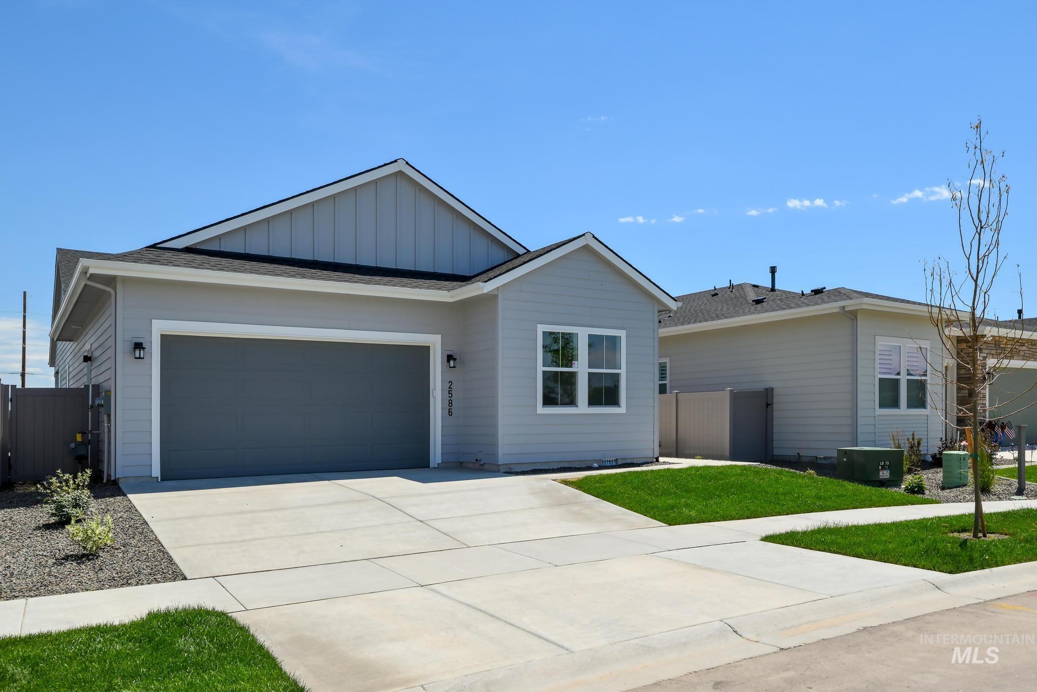 2586 N Leatherwood Ave, Star, Idaho 83669, 2 Bedrooms, 2 Bathrooms, Residential For Sale, Price $565,000,MLS 98995187