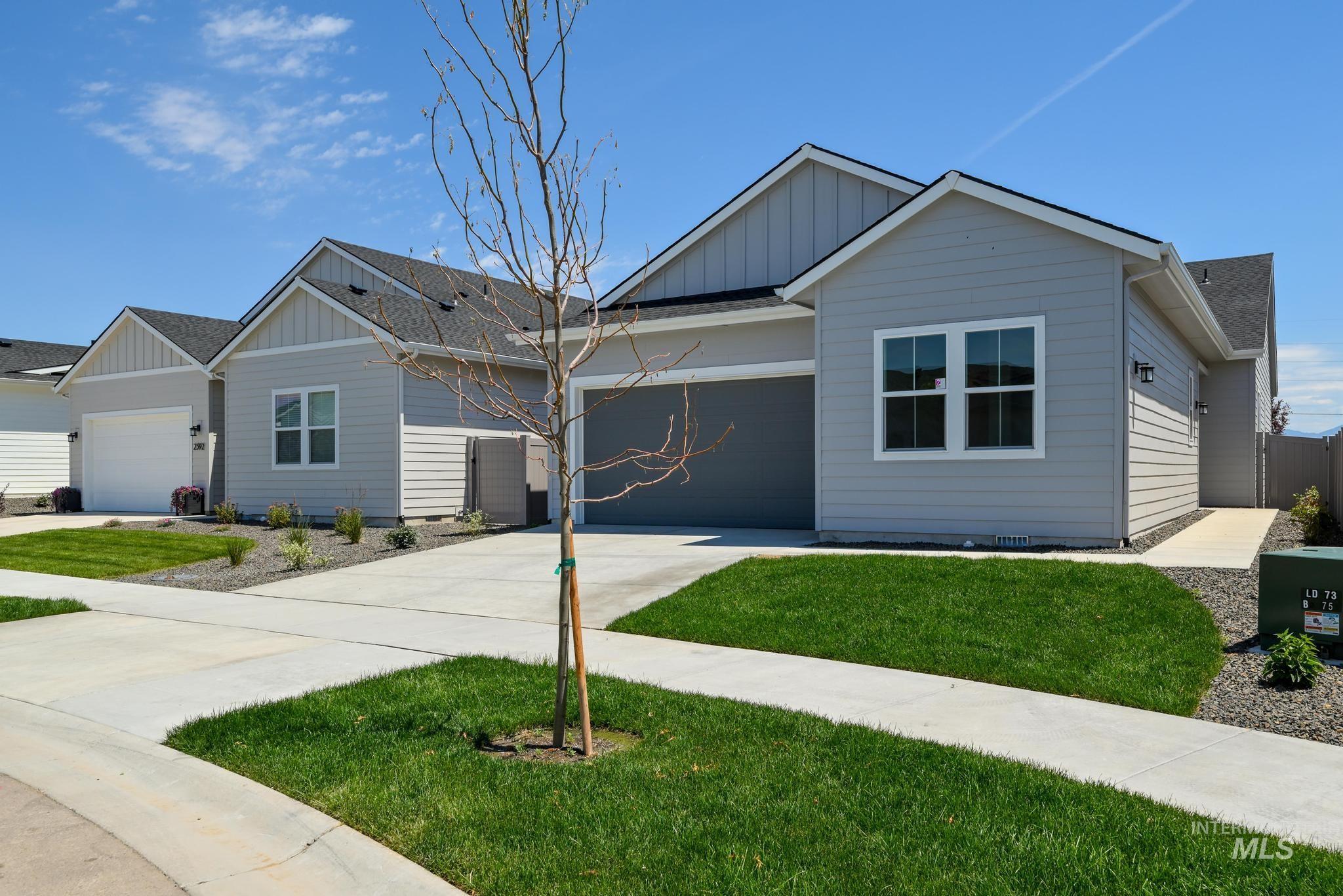 2586 N Leatherwood Ave, Star, Idaho 83669, 2 Bedrooms, 2 Bathrooms, Residential For Sale, Price $565,000,MLS 98995187