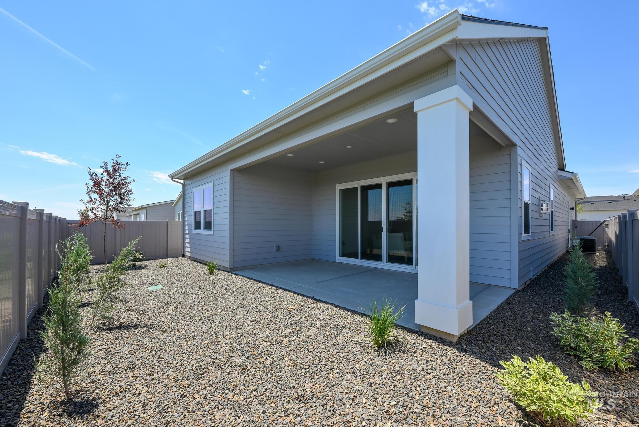 2586 N Leatherwood Ave, Star, Idaho 83669, 2 Bedrooms, 2 Bathrooms, Residential For Sale, Price $565,000,MLS 98995187