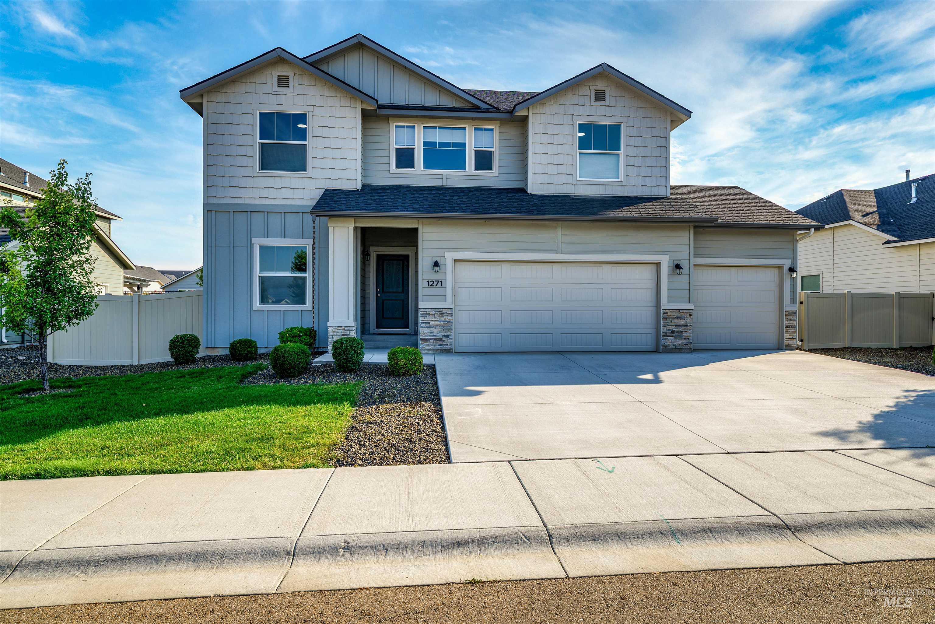 1271 W Brink St, Meridian, Idaho 83642, 4 Bedrooms, 2.5 Bathrooms, Residential For Sale, Price $599,900,MLS 98995190