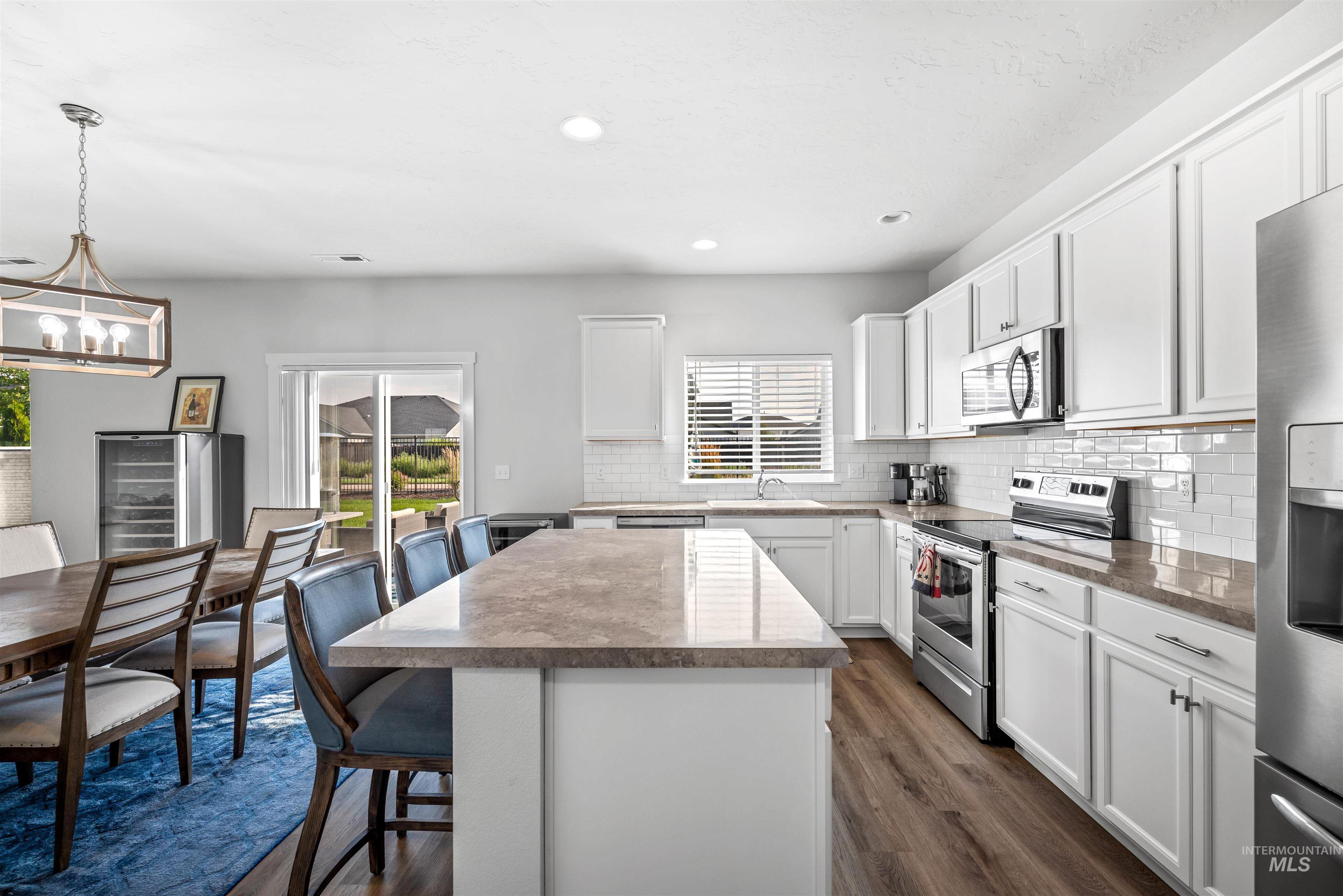 1271 W Brink St, Meridian, Idaho 83642, 4 Bedrooms, 2.5 Bathrooms, Residential For Sale, Price $599,900,MLS 98995190