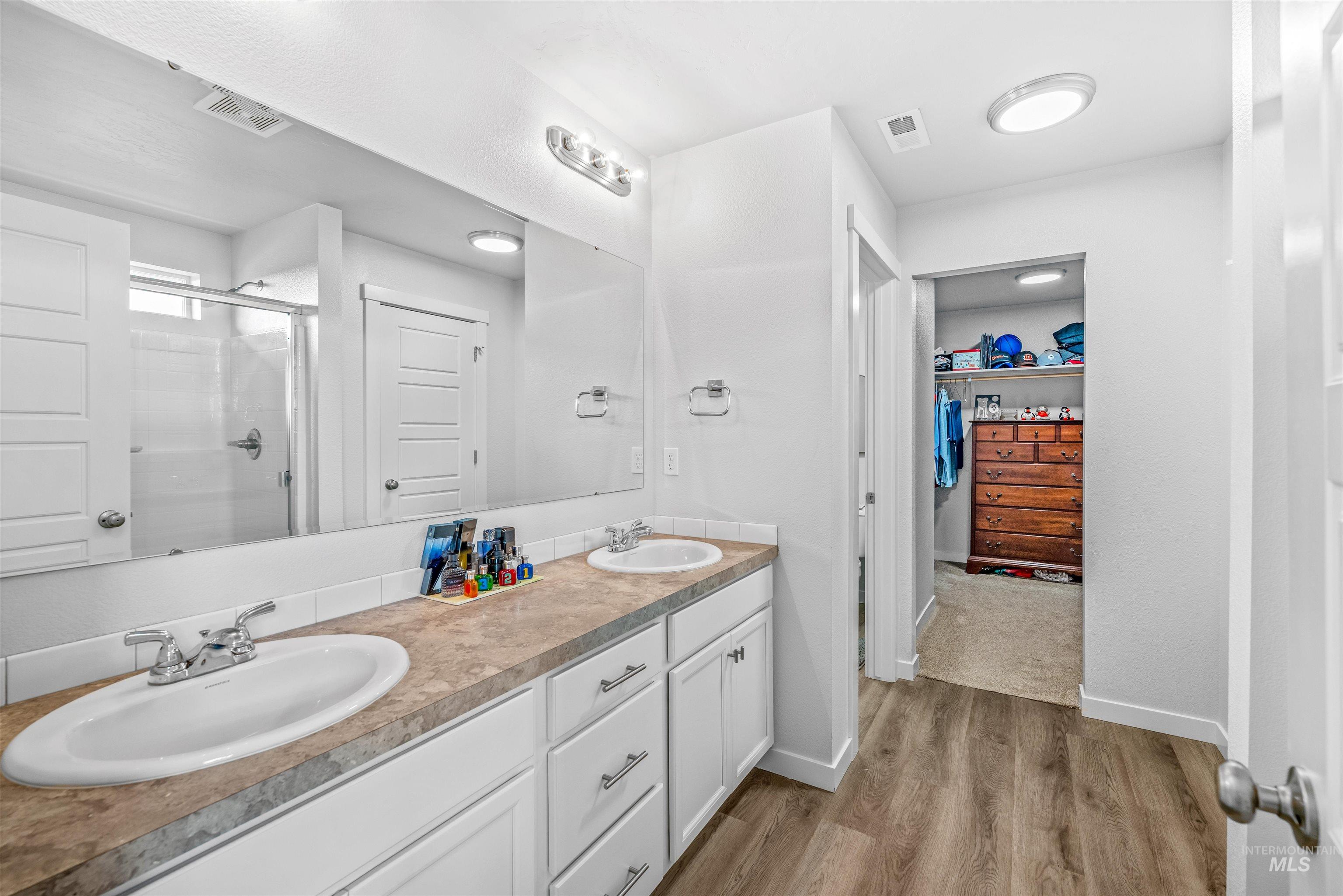 1271 W Brink St, Meridian, Idaho 83642, 4 Bedrooms, 2.5 Bathrooms, Residential For Sale, Price $599,900,MLS 98995190