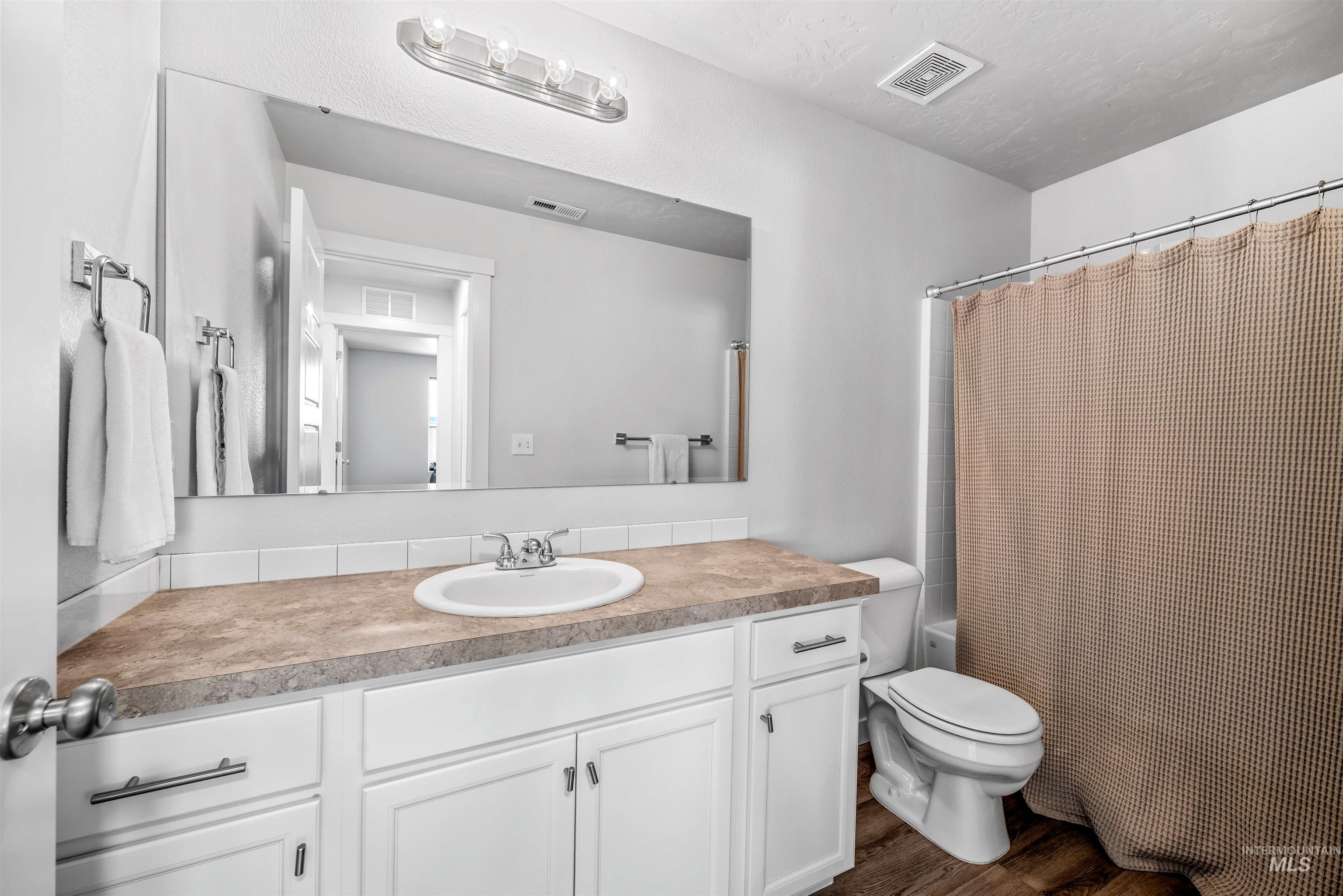 1271 W Brink St, Meridian, Idaho 83642, 4 Bedrooms, 2.5 Bathrooms, Residential For Sale, Price $599,900,MLS 98995190